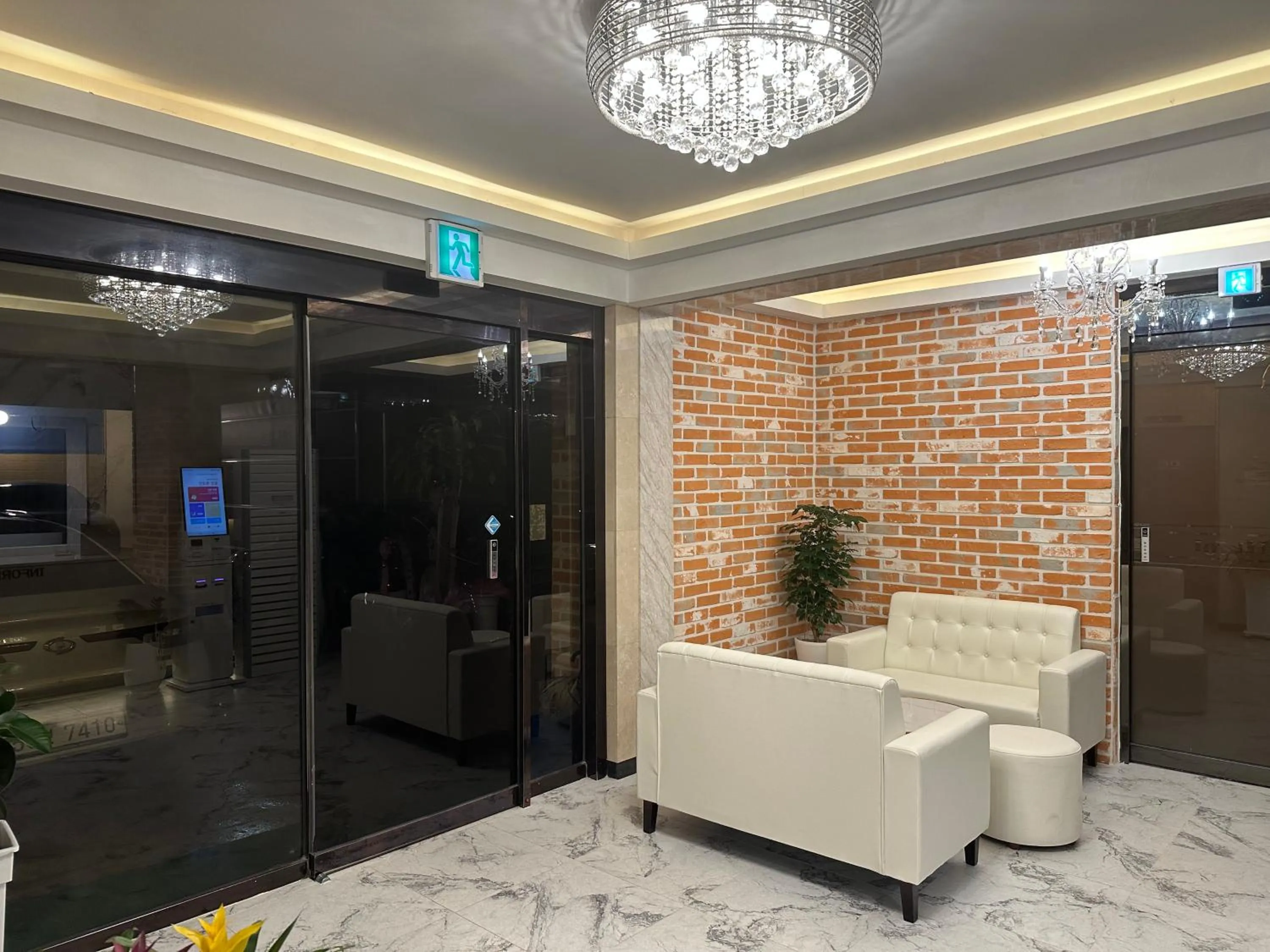 Jinhae 701 Hotel