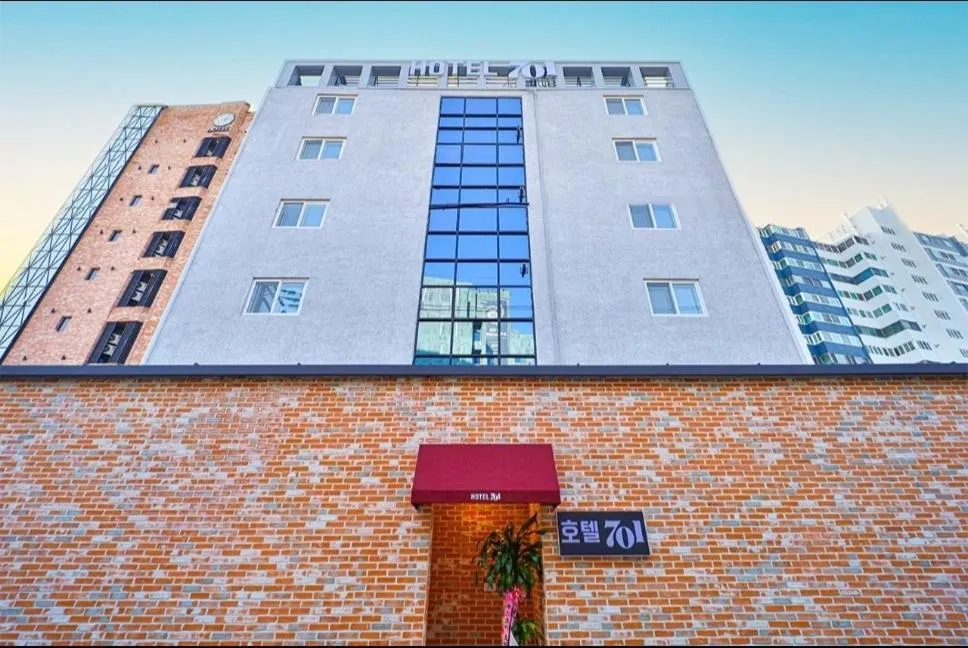 Jinhae 701 Hotel