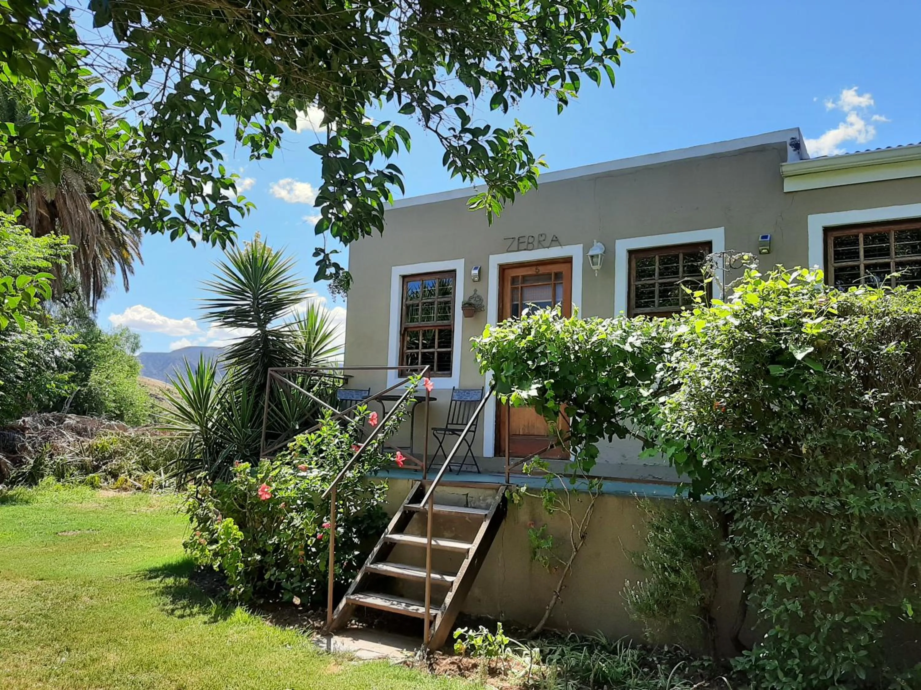 Garden view in Karoo Life B&B