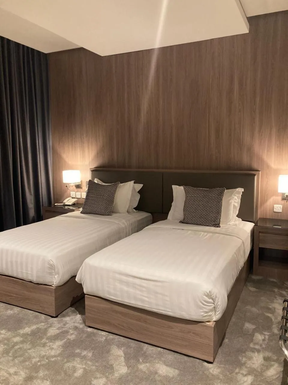 Bed in Land Walk Al Aqiq