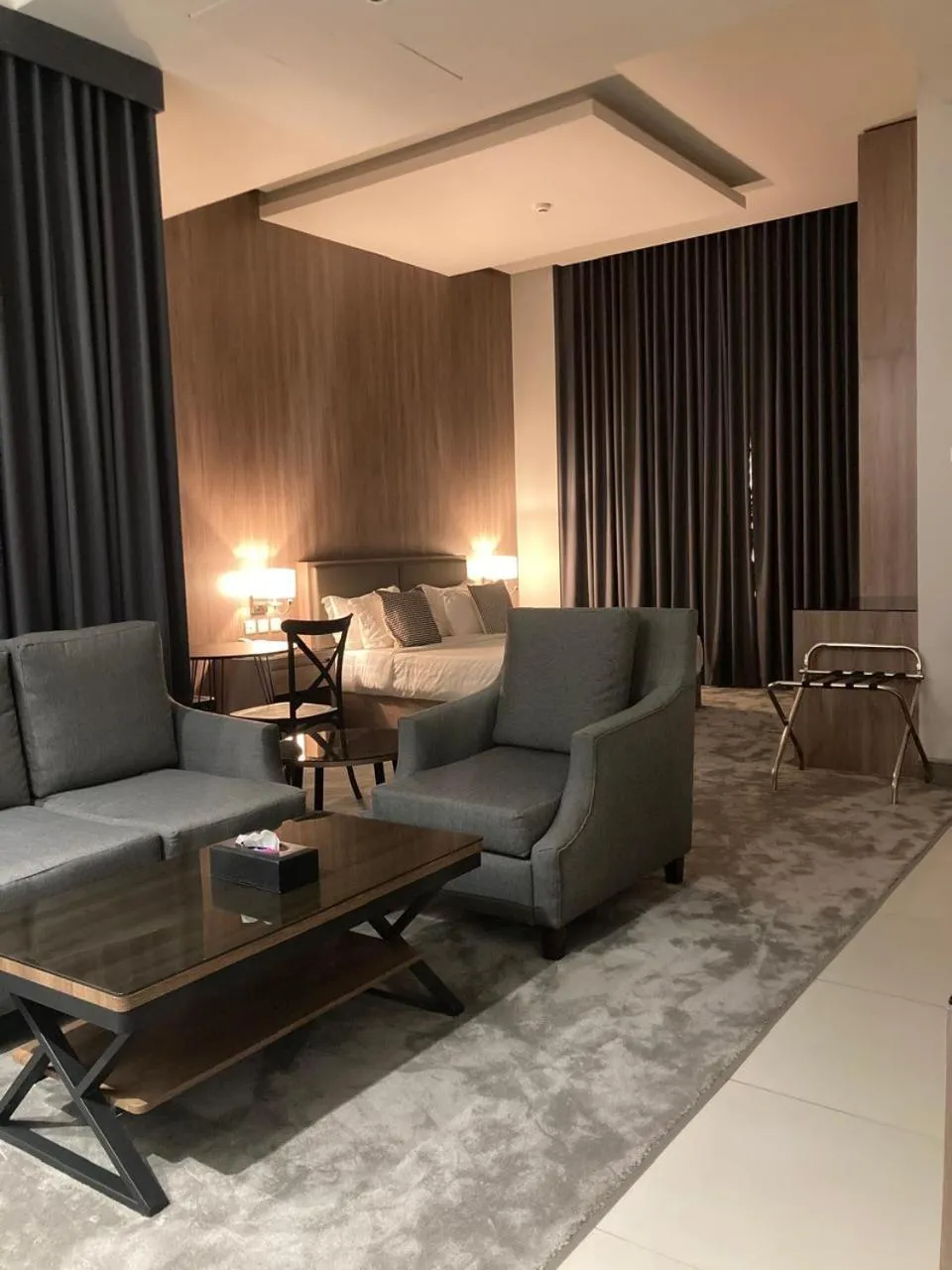 Bed in Land Walk Al Aqiq