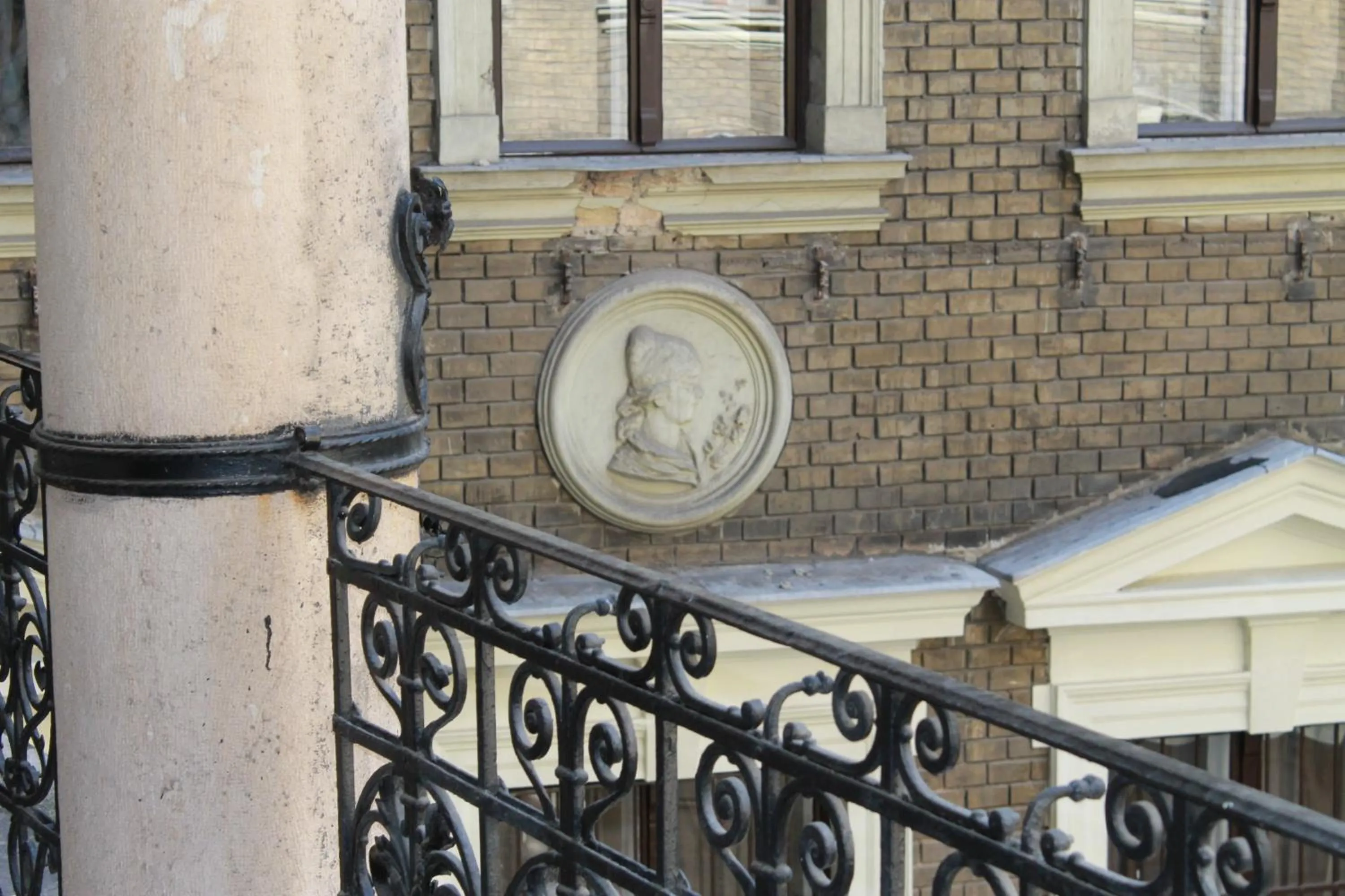 Decorative detail in Omega Guesthouse Budapest