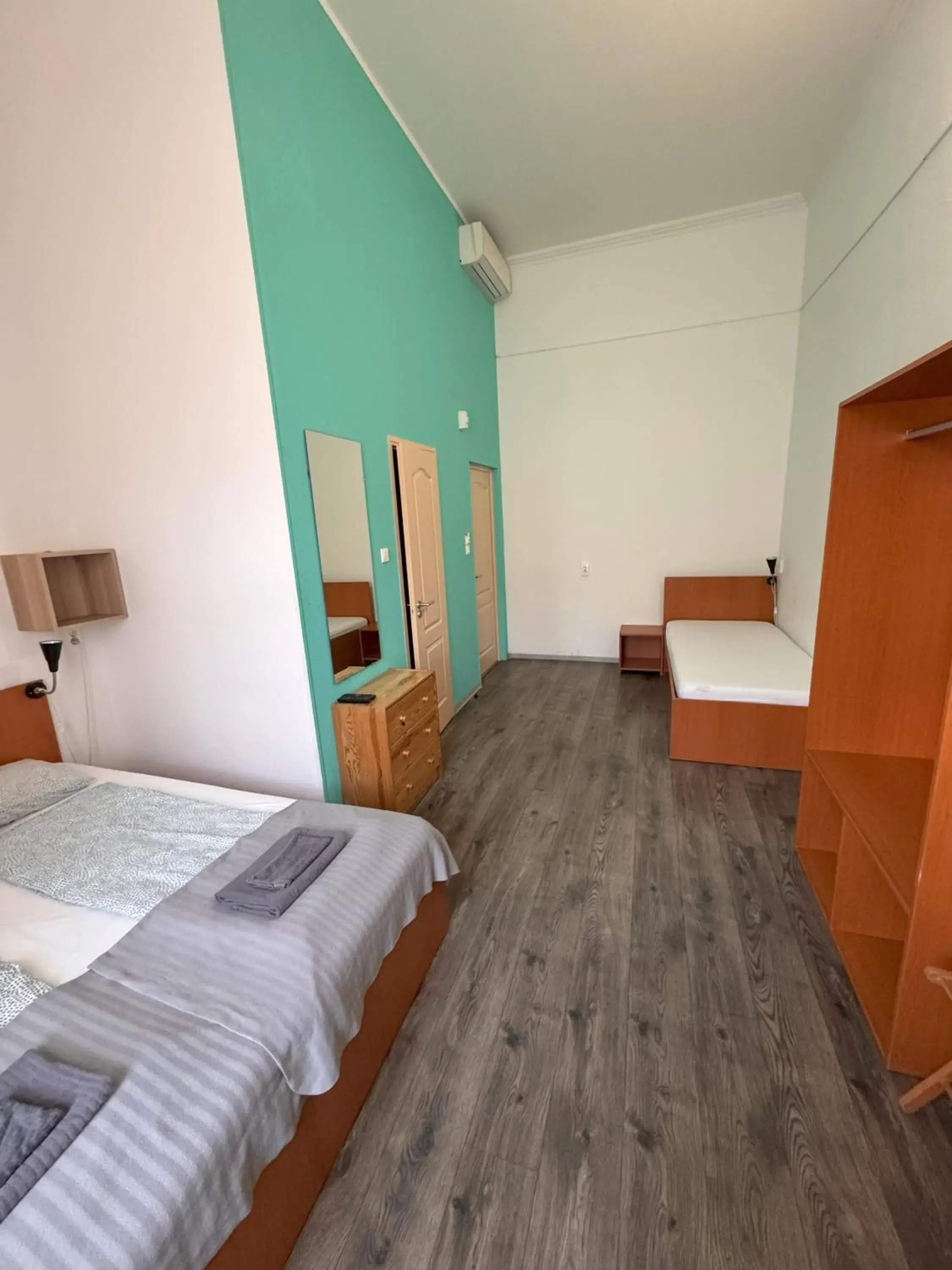 Photo of the whole room, Bed in Omega Guesthouse Budapest Photo of the whole room, Bed in Omega Guesthouse Budapest