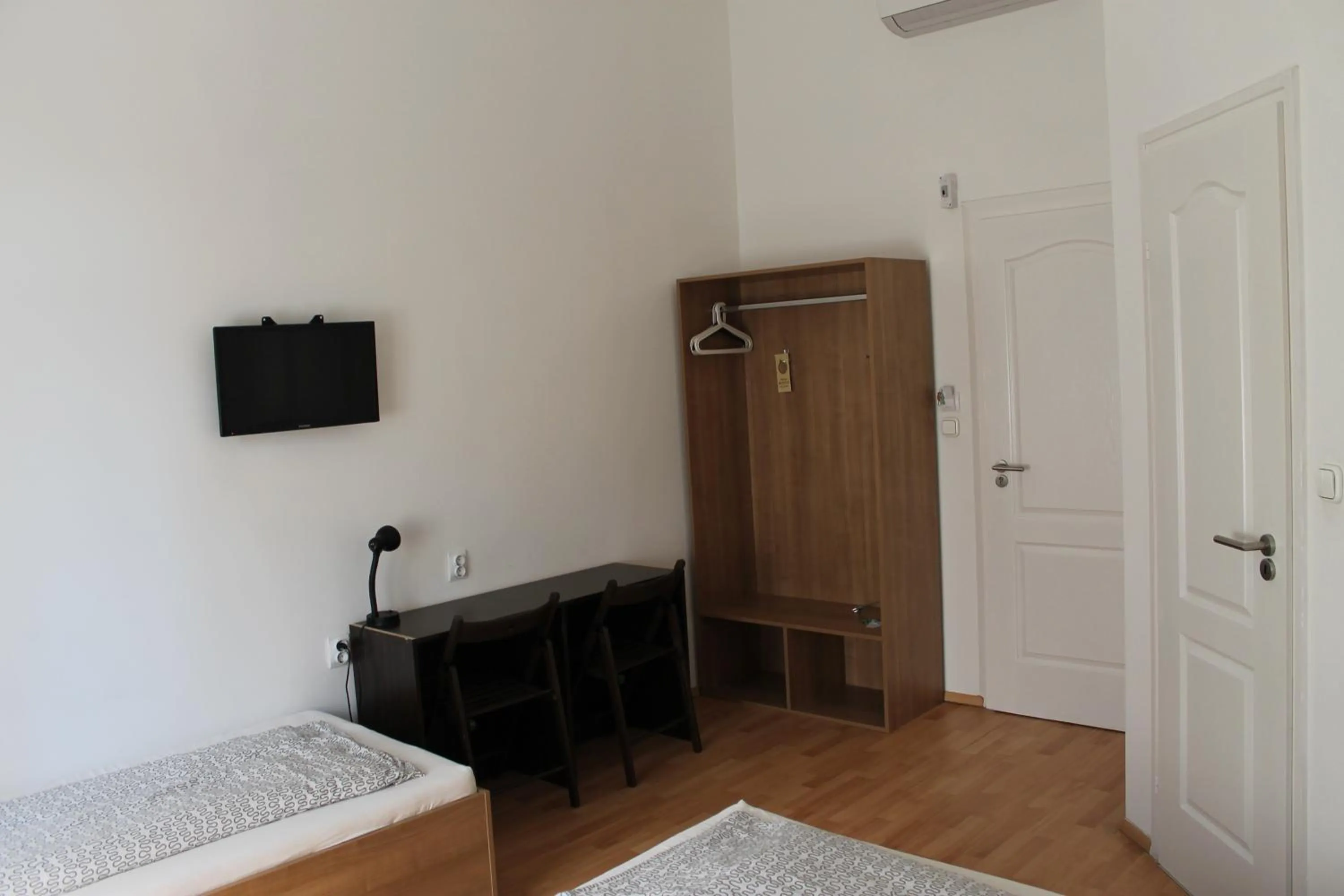 Photo of the whole room, Bed in Omega Guesthouse Budapest