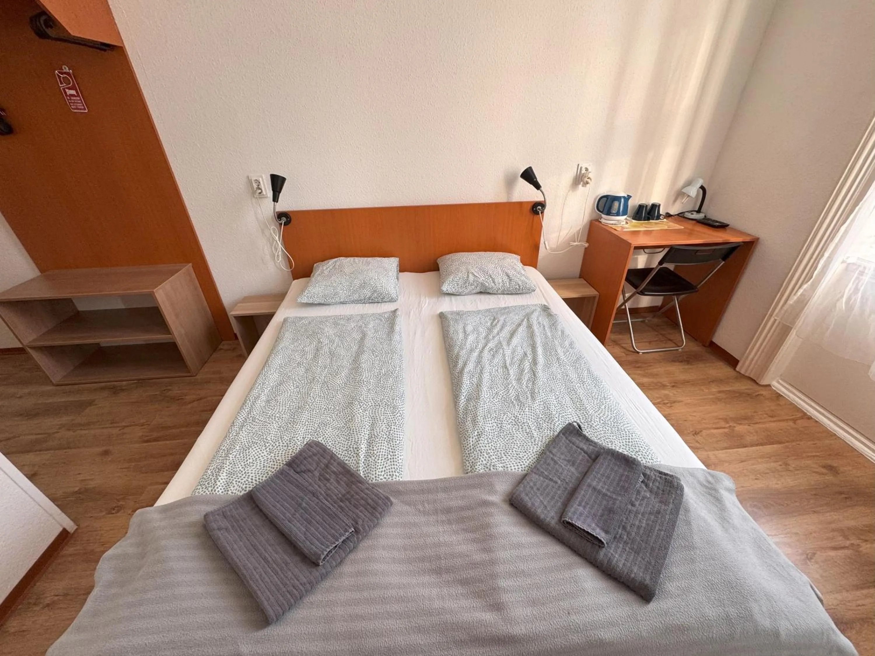 Photo of the whole room, Bed in Omega Guesthouse Budapest