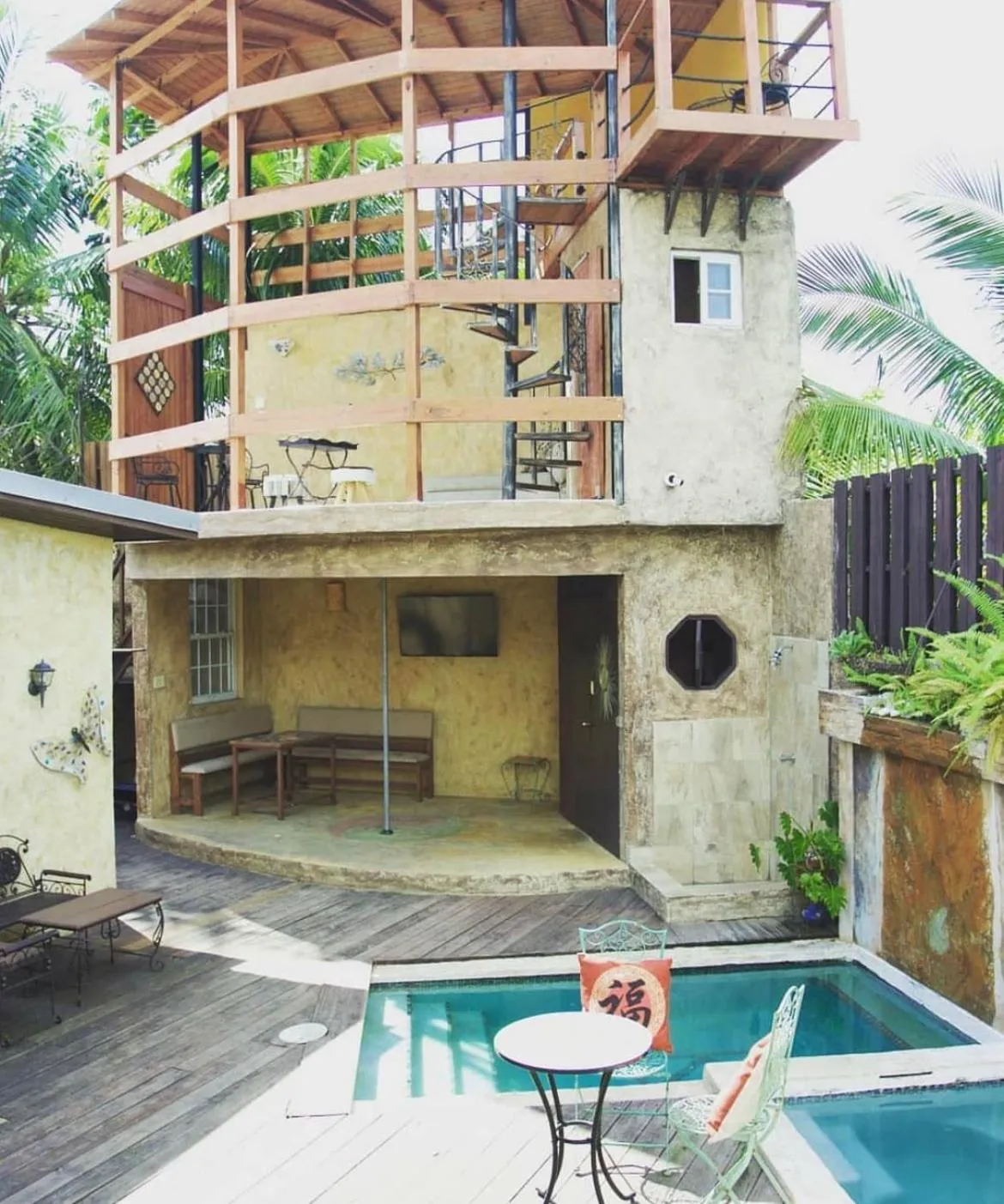 One32 Guest House
