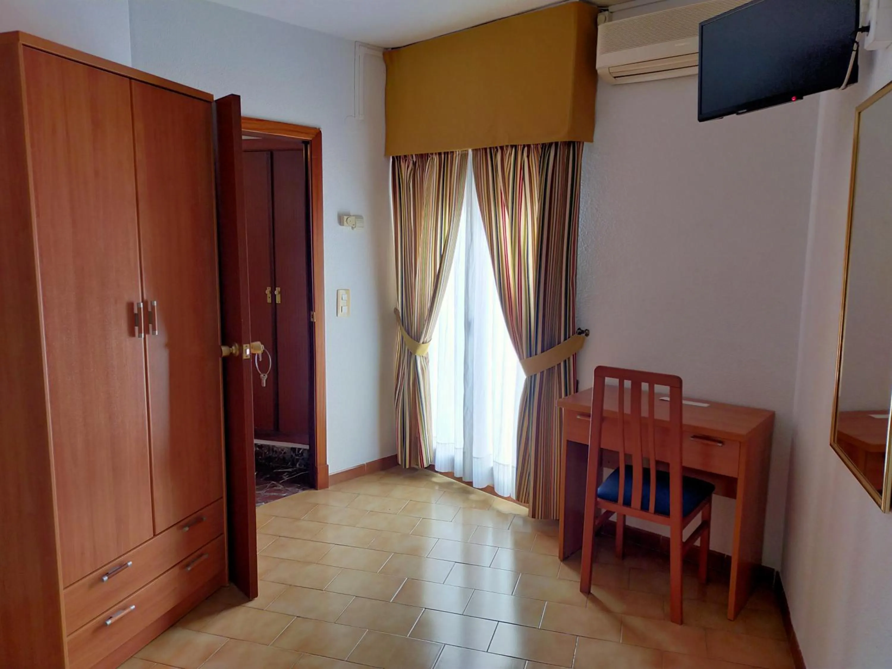 TV and multimedia in Hostal Casa Pepe