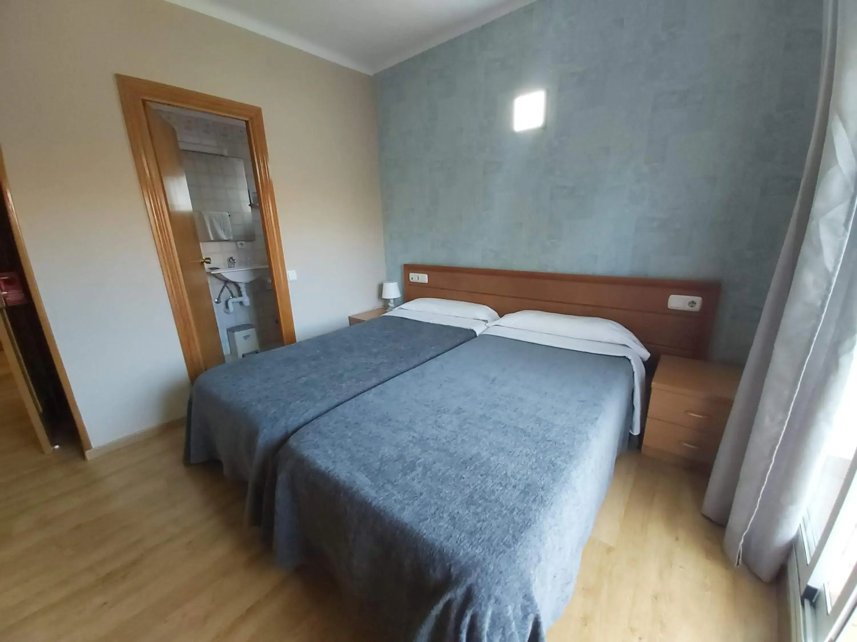 Bedroom, Bed in Hotel 139 Bedroom, Bed in Hotel 139