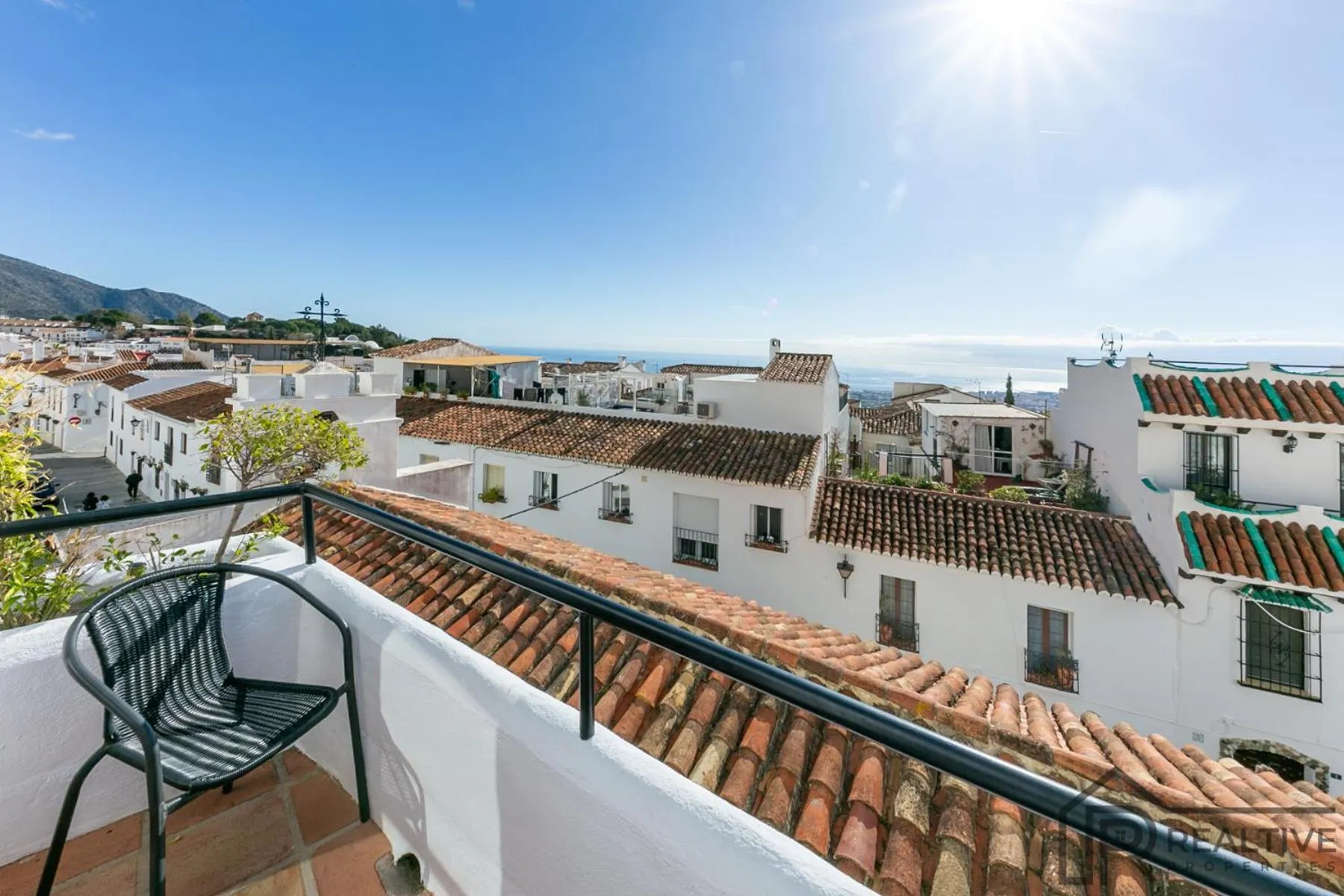 Day in La Casa de la Iglesia