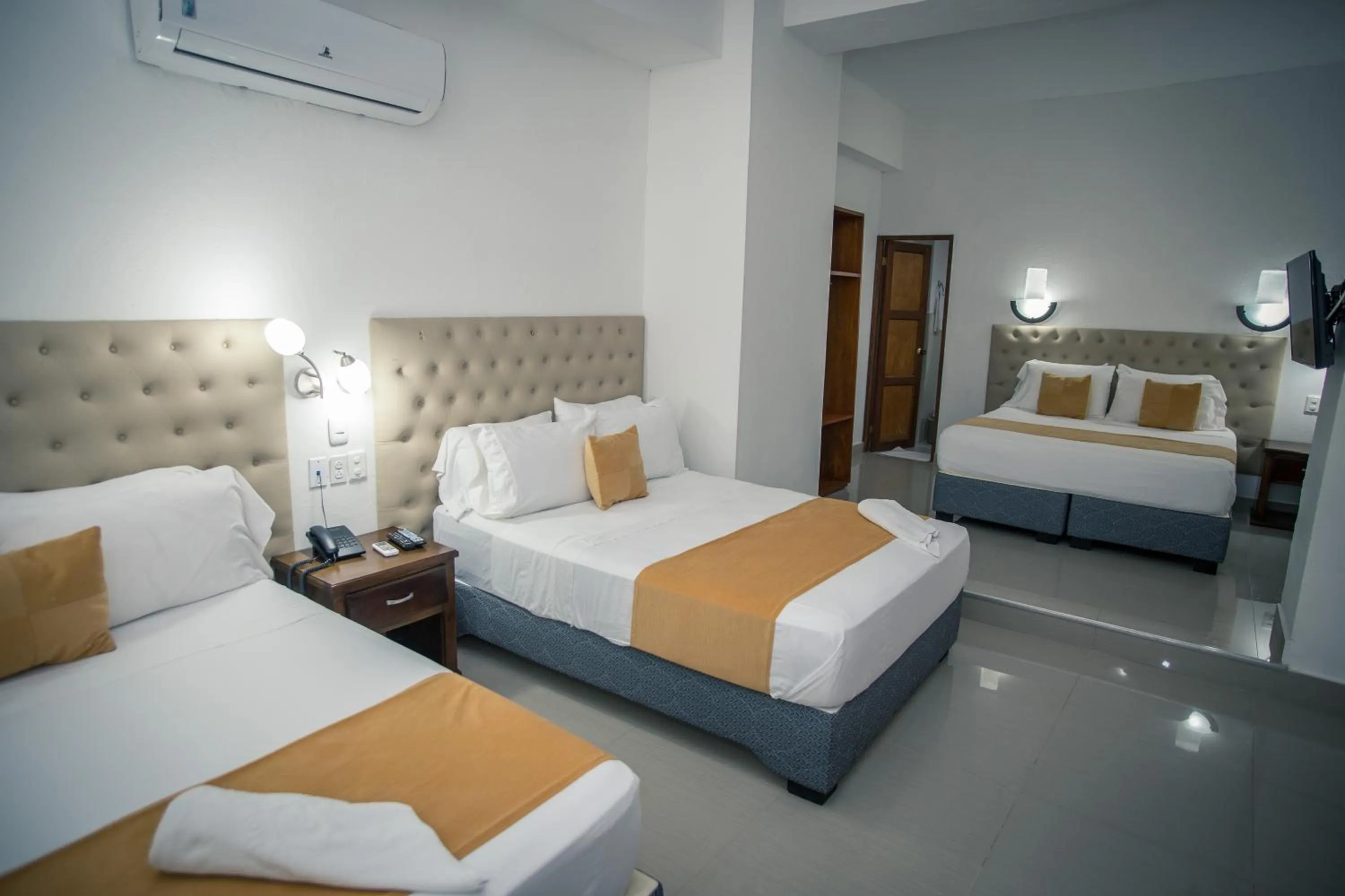 Photo of the whole room, Bed in Hotel Casa Tere