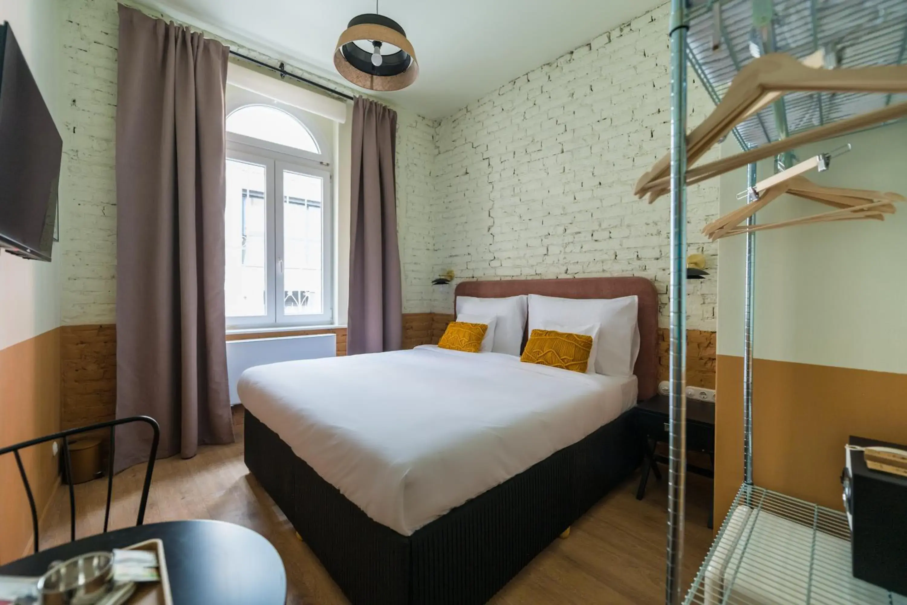 Standard Double Room in East-West Budapest Boutique Hotel Standard Double Room in East-West Budapest Boutique Hotel