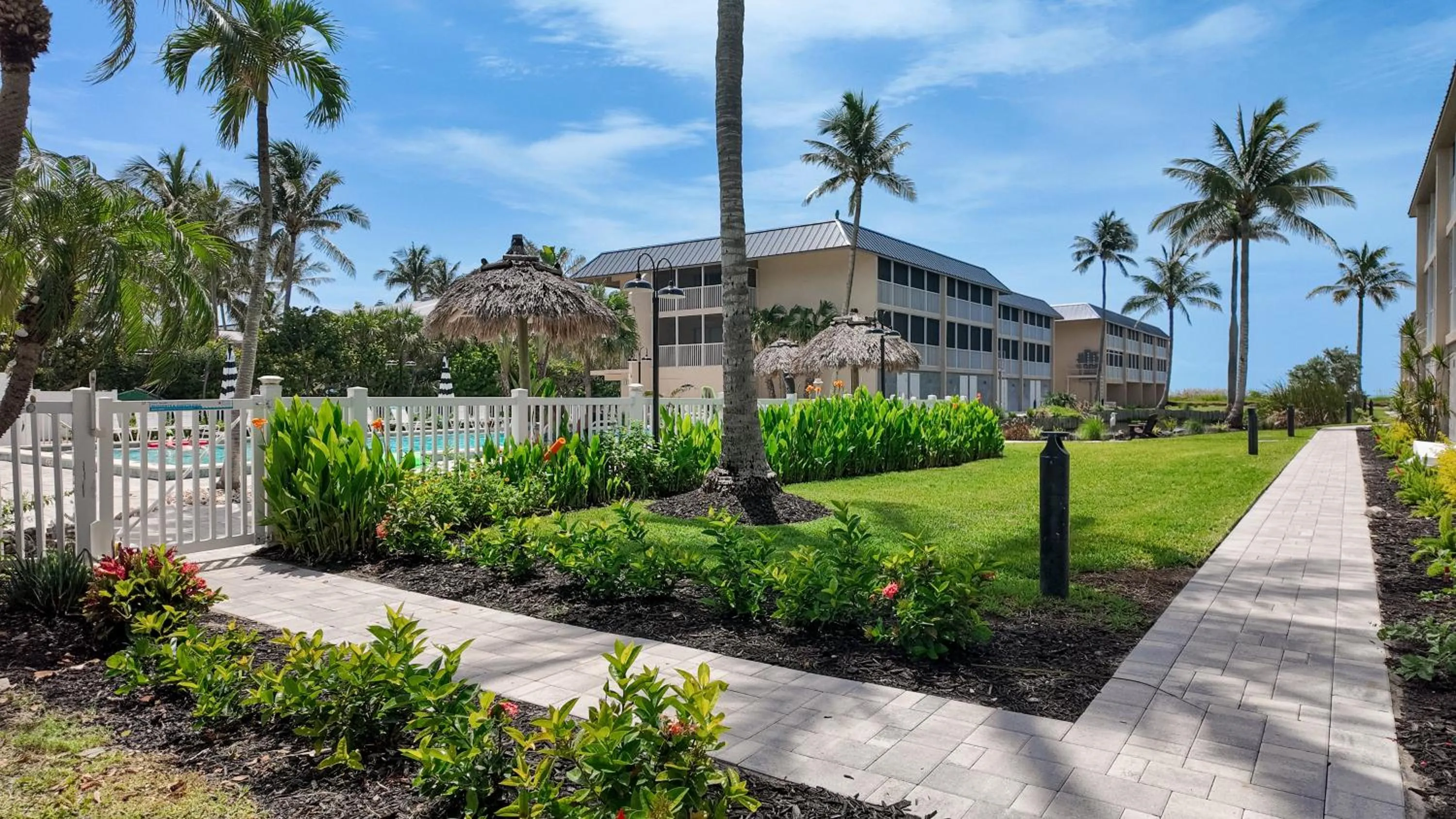 Property building in Sanibel Siesta on the Beach