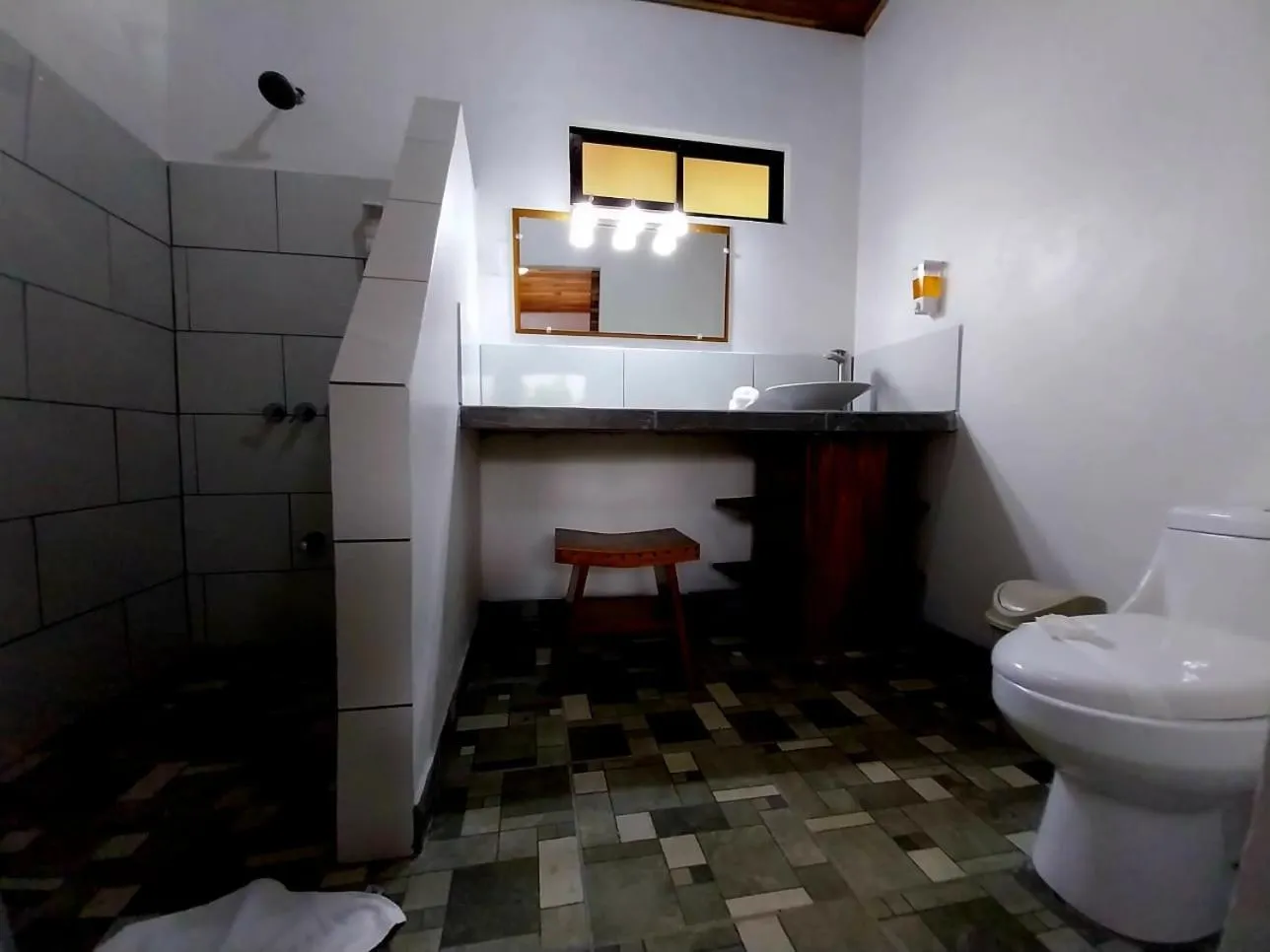 Bathroom in Belcruz family lodge