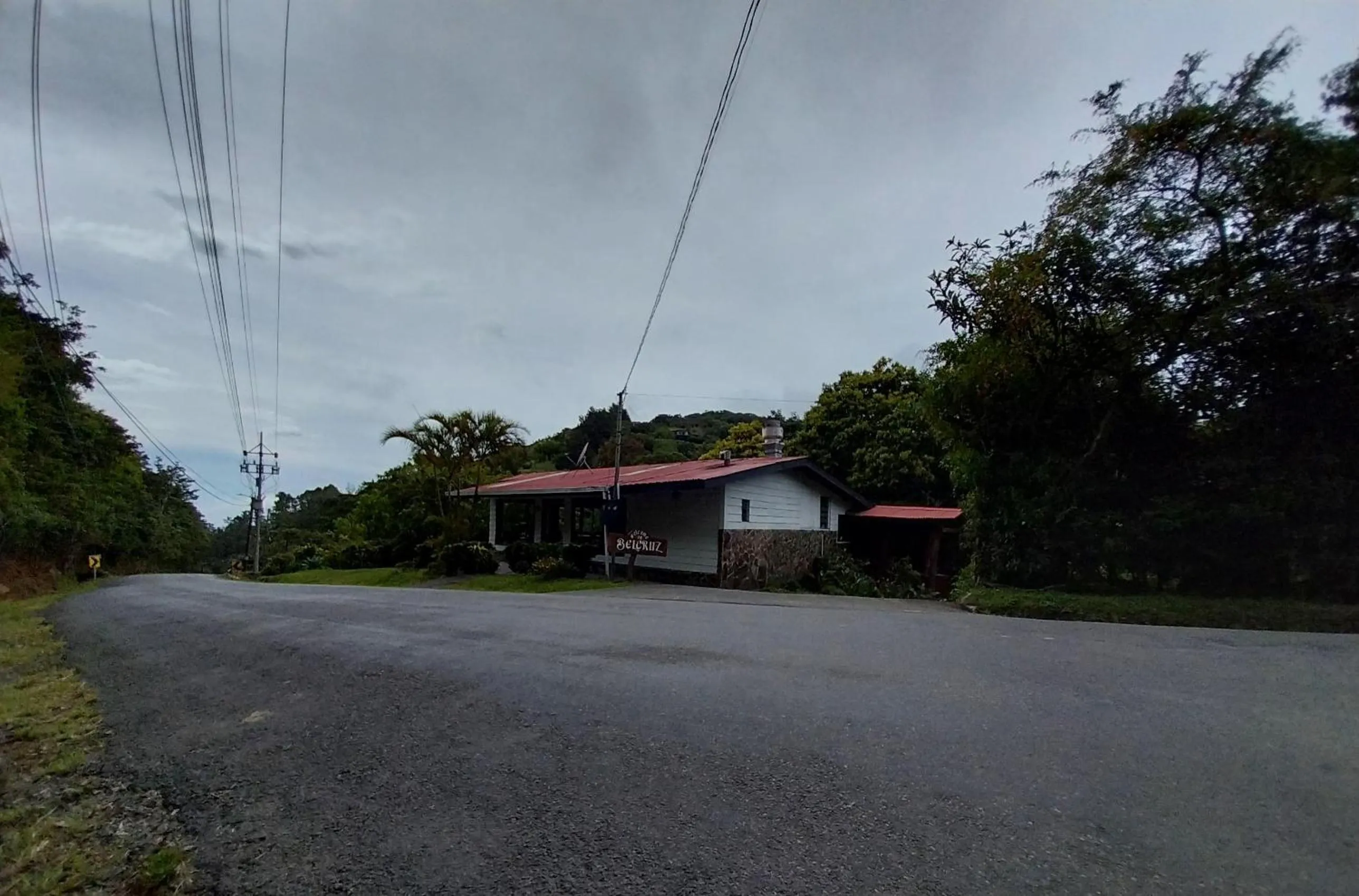 Restaurant/places to eat in Belcruz family lodge