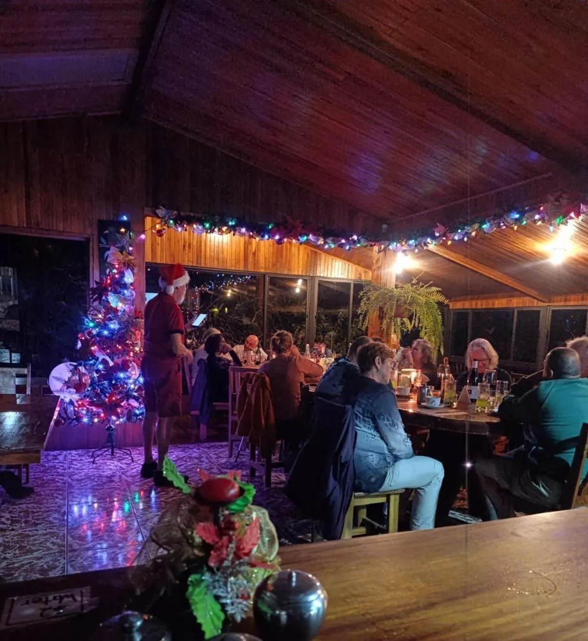 Restaurant/places to eat in Belcruz family lodge