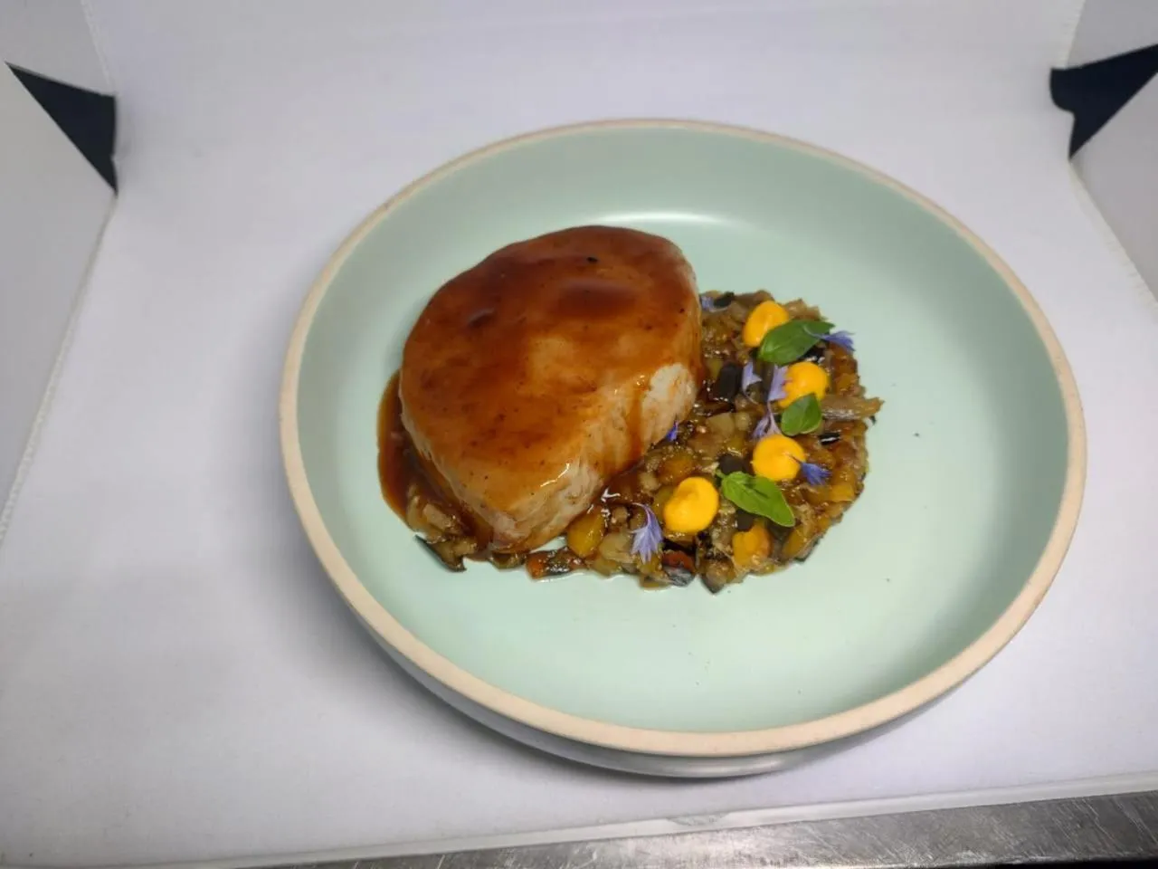 Restaurant/places to eat in Belcruz family lodge