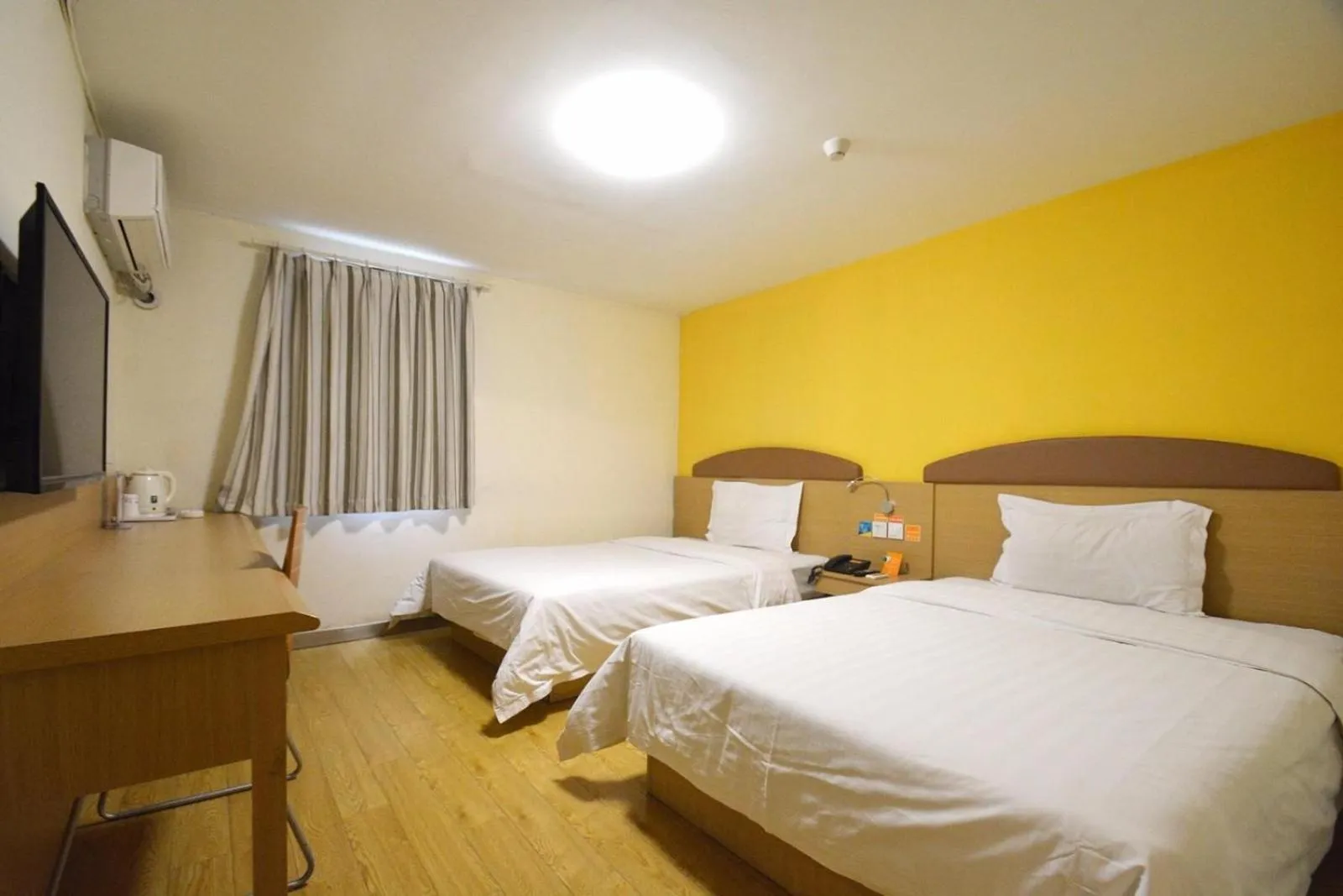 Bed in 7Days Inn Zhenzhou Zijinshan