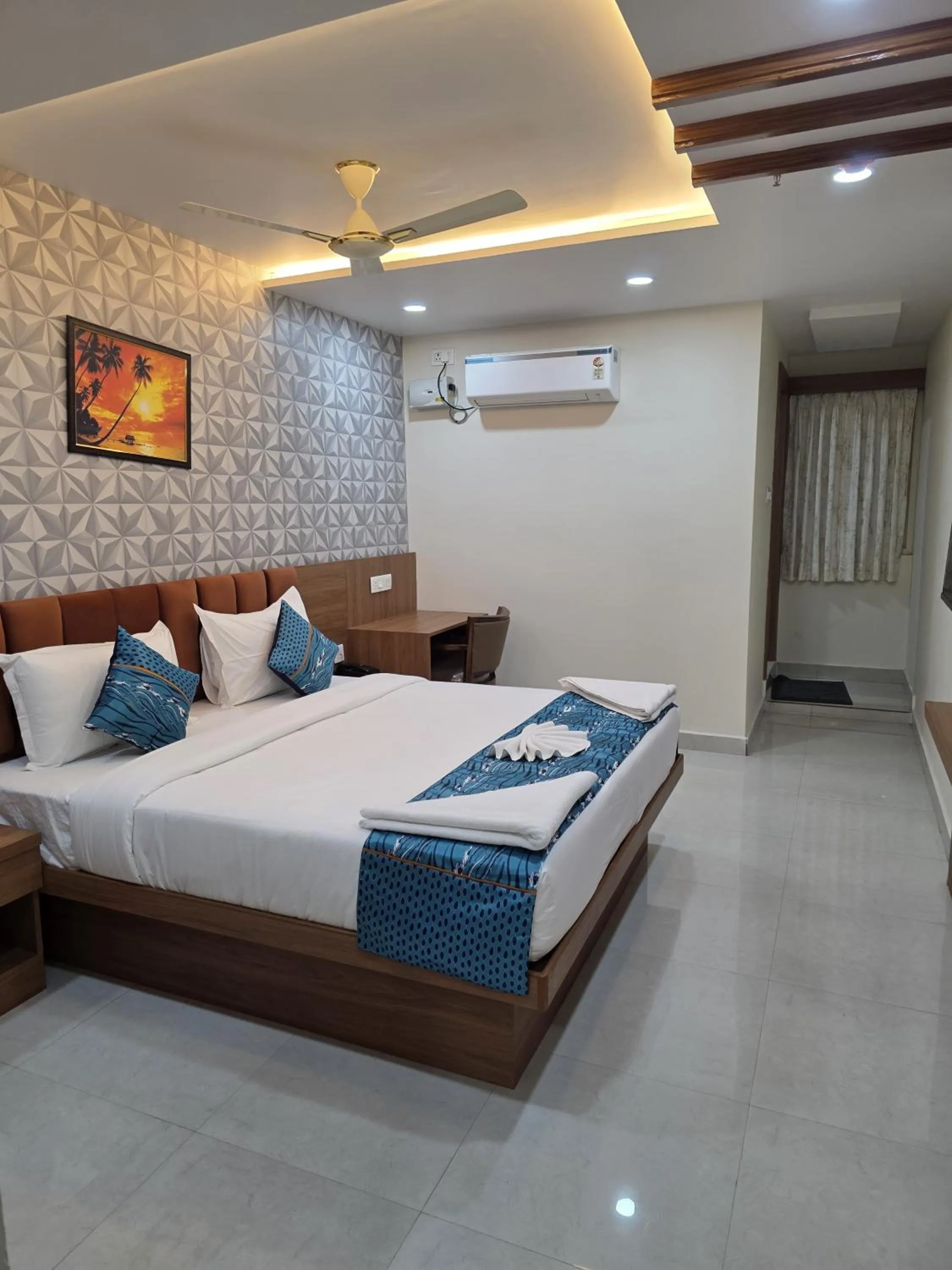 View (from property/room), Bed in Hotel Deccan Park