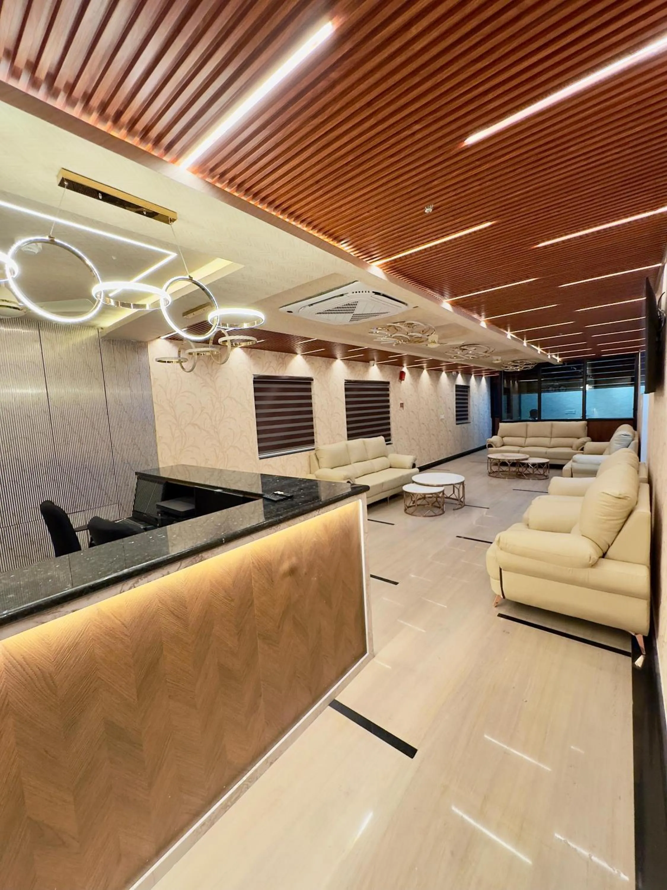 Lobby or reception in Hotel Deccan Park