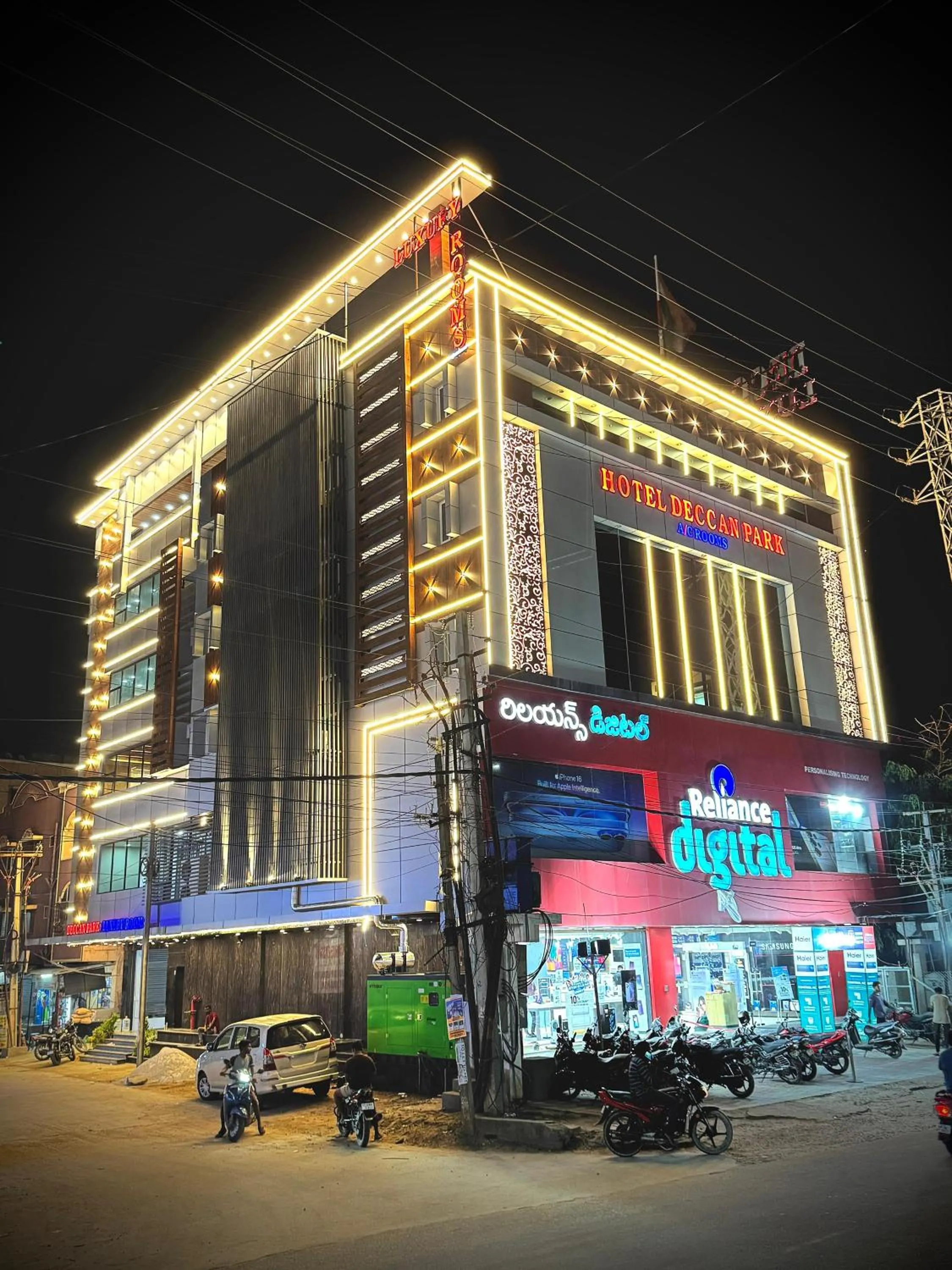 Property building in Hotel Deccan Park