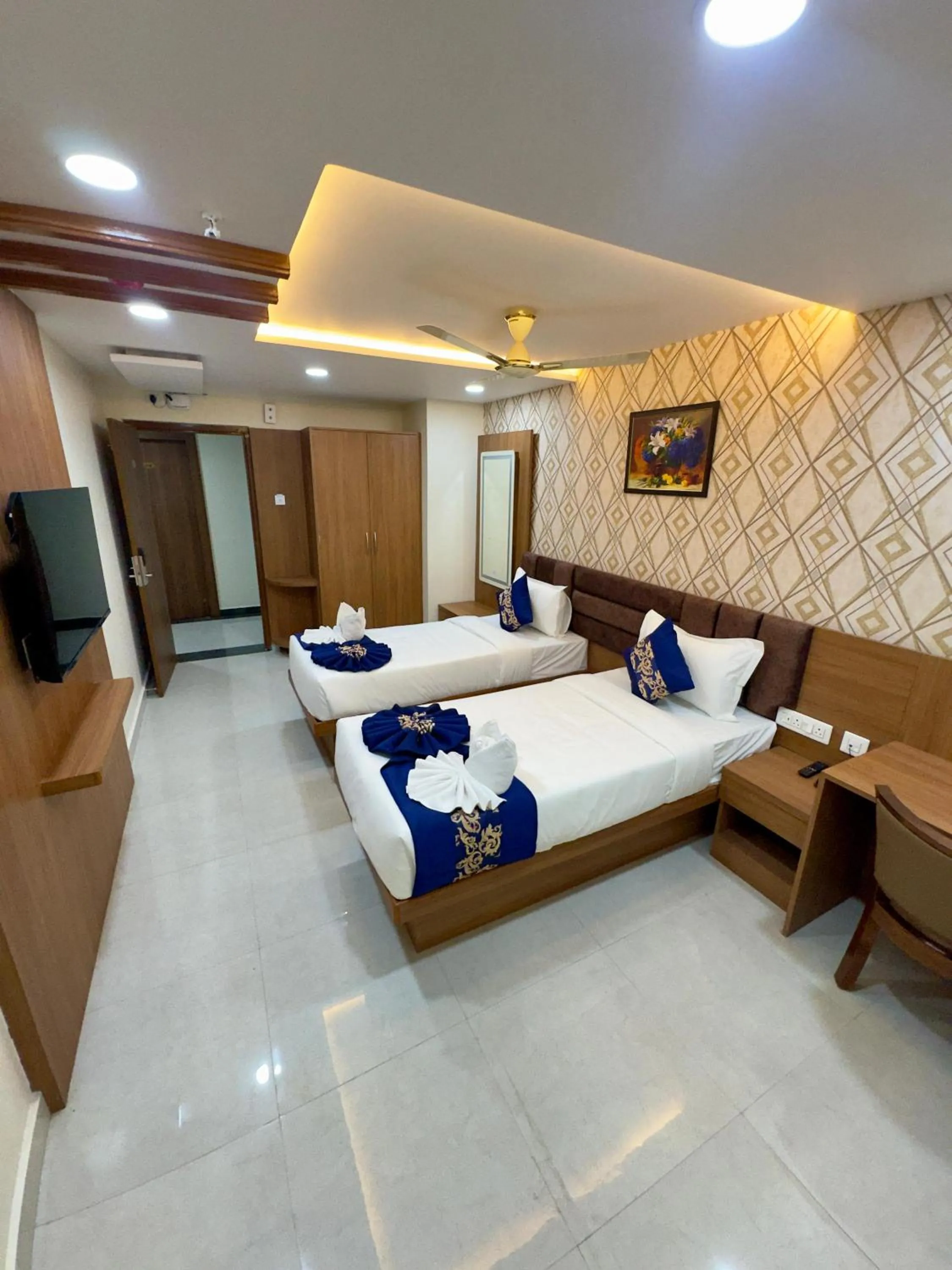 Bed in Hotel Deccan Park