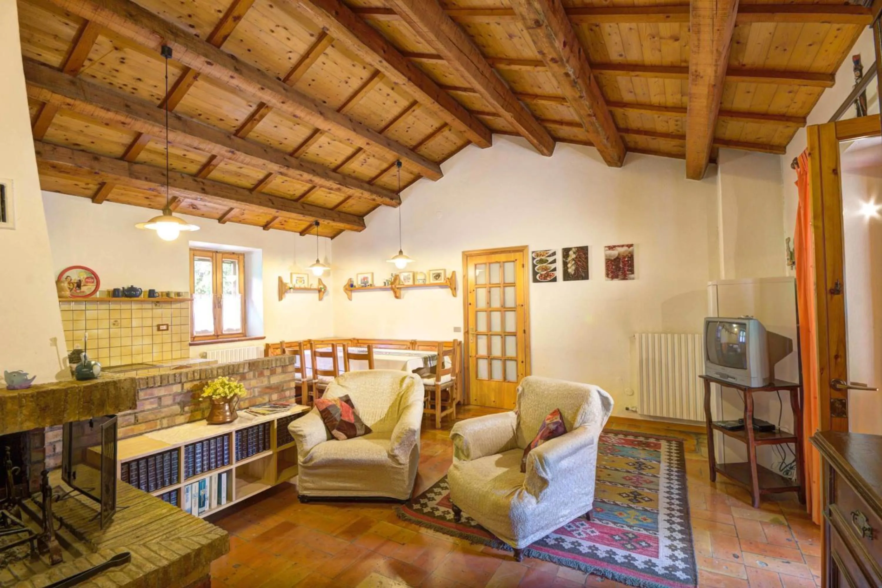 Photo of the whole room in Il Casale Di Montefreddo