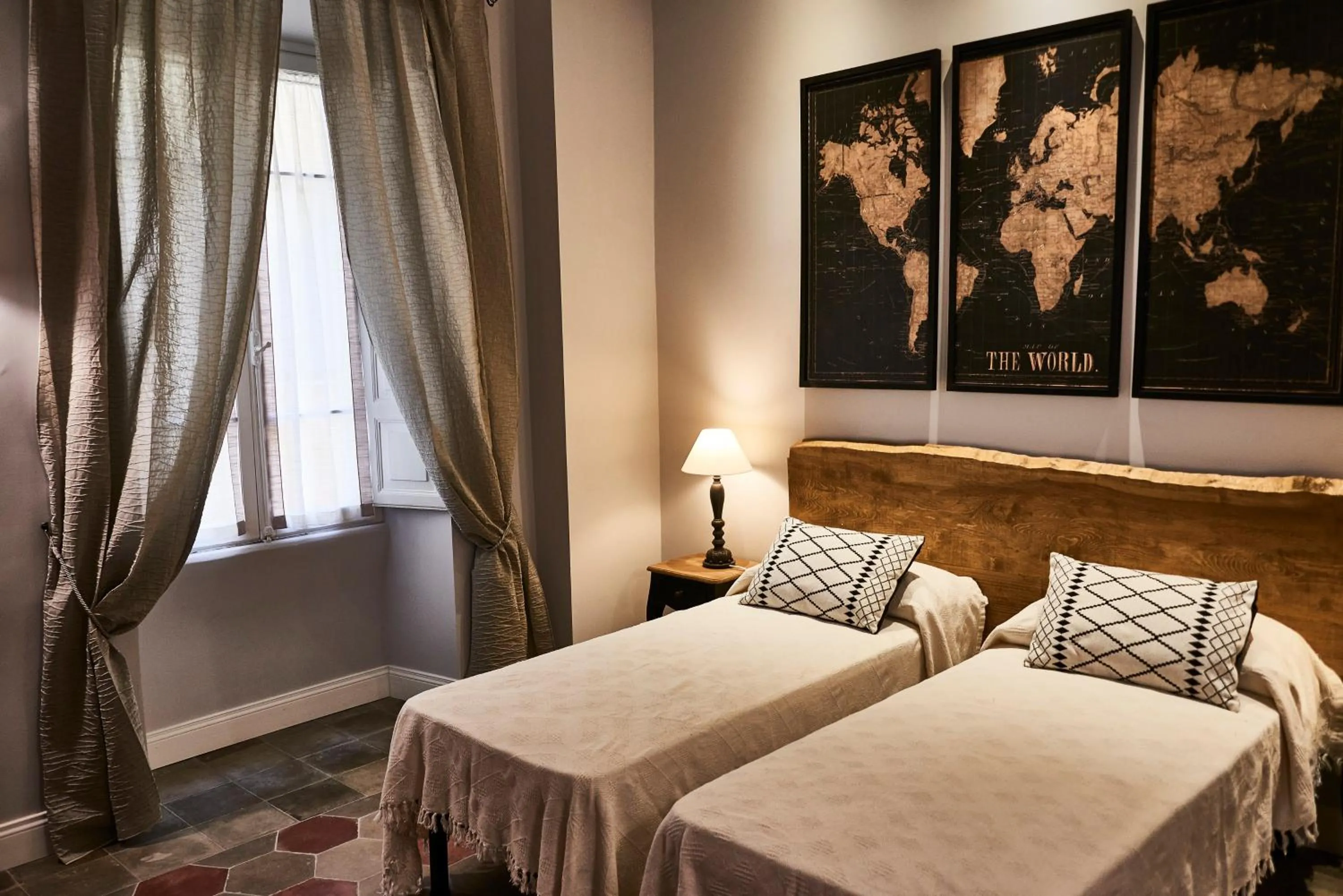 Decorative detail, Bed in Ale & Niki's Home