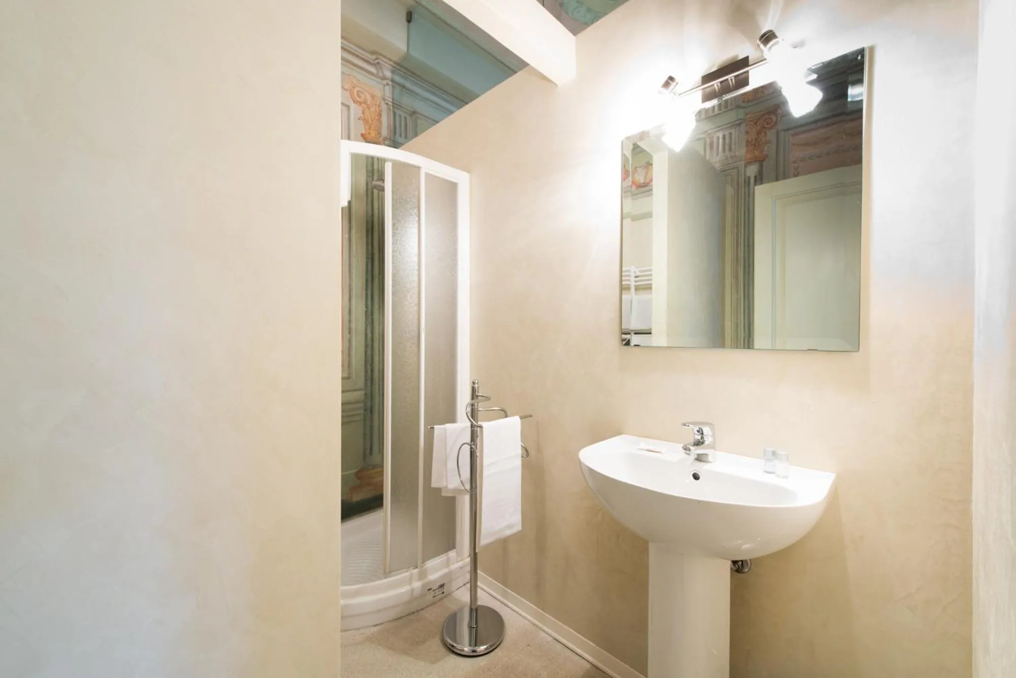 Bathroom in Palazzo Piazza Mazzini