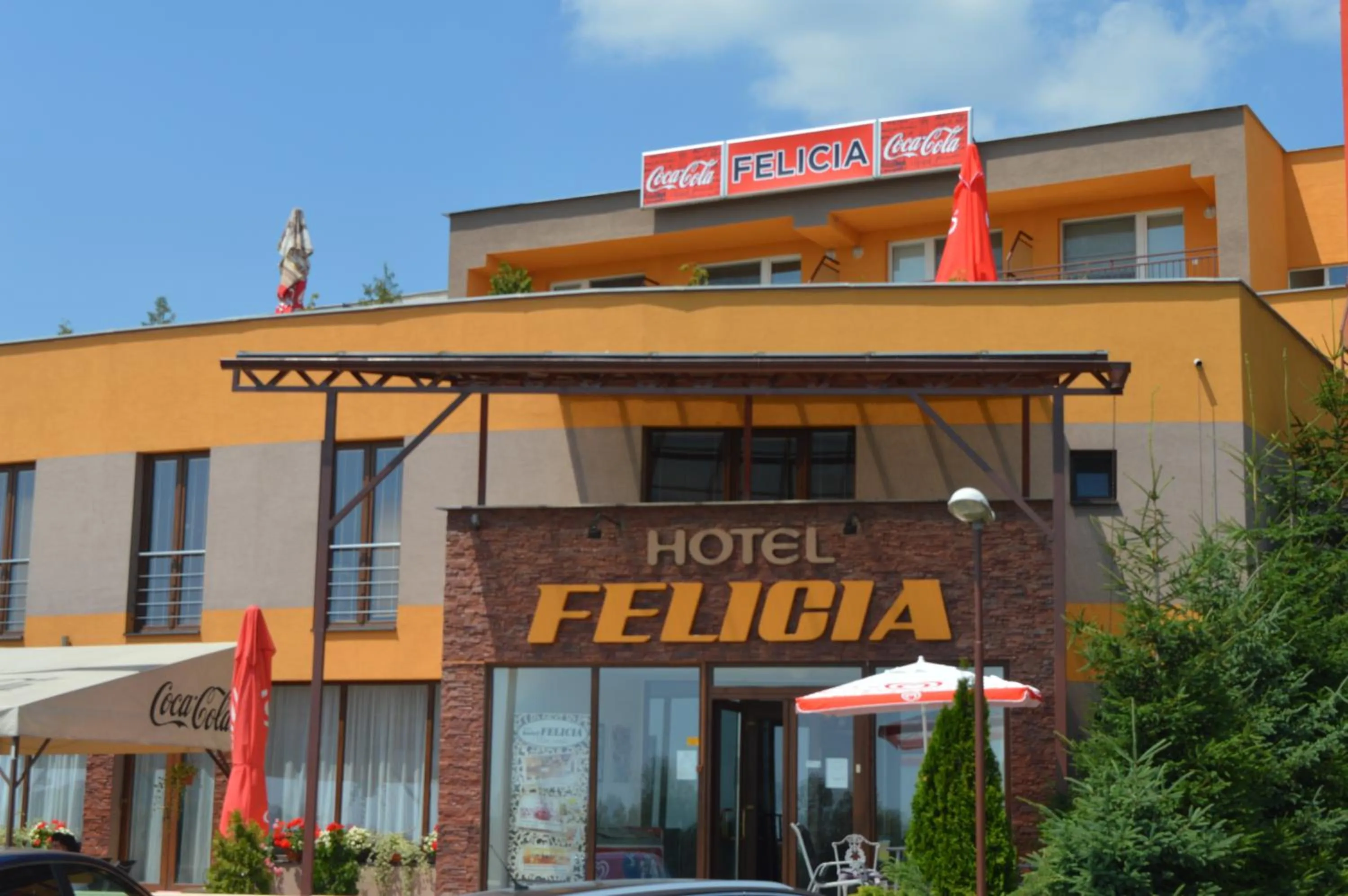 Property building in Hotel Felicia