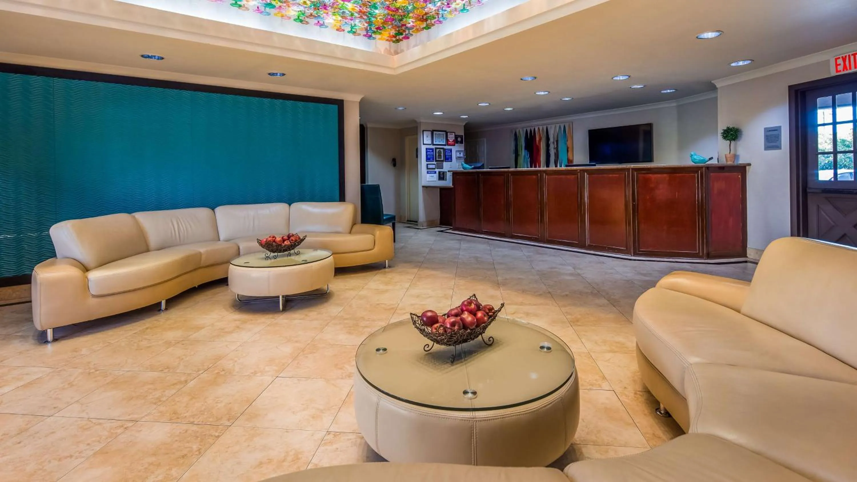 Lobby or reception in Best Western PLUS La Mesa San Diego