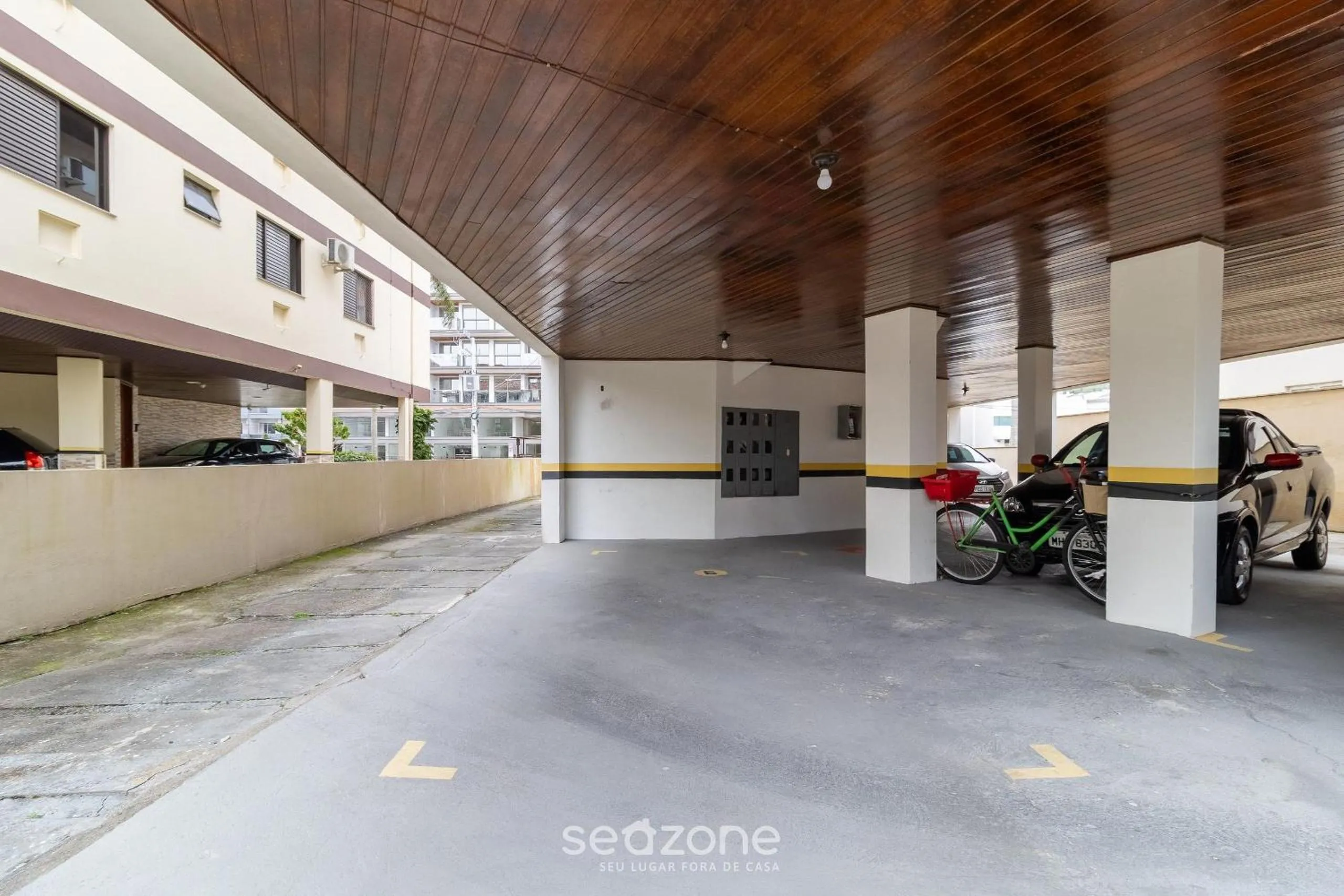 Fully equipped apartments just minutes from Jurerê Beach - CIE