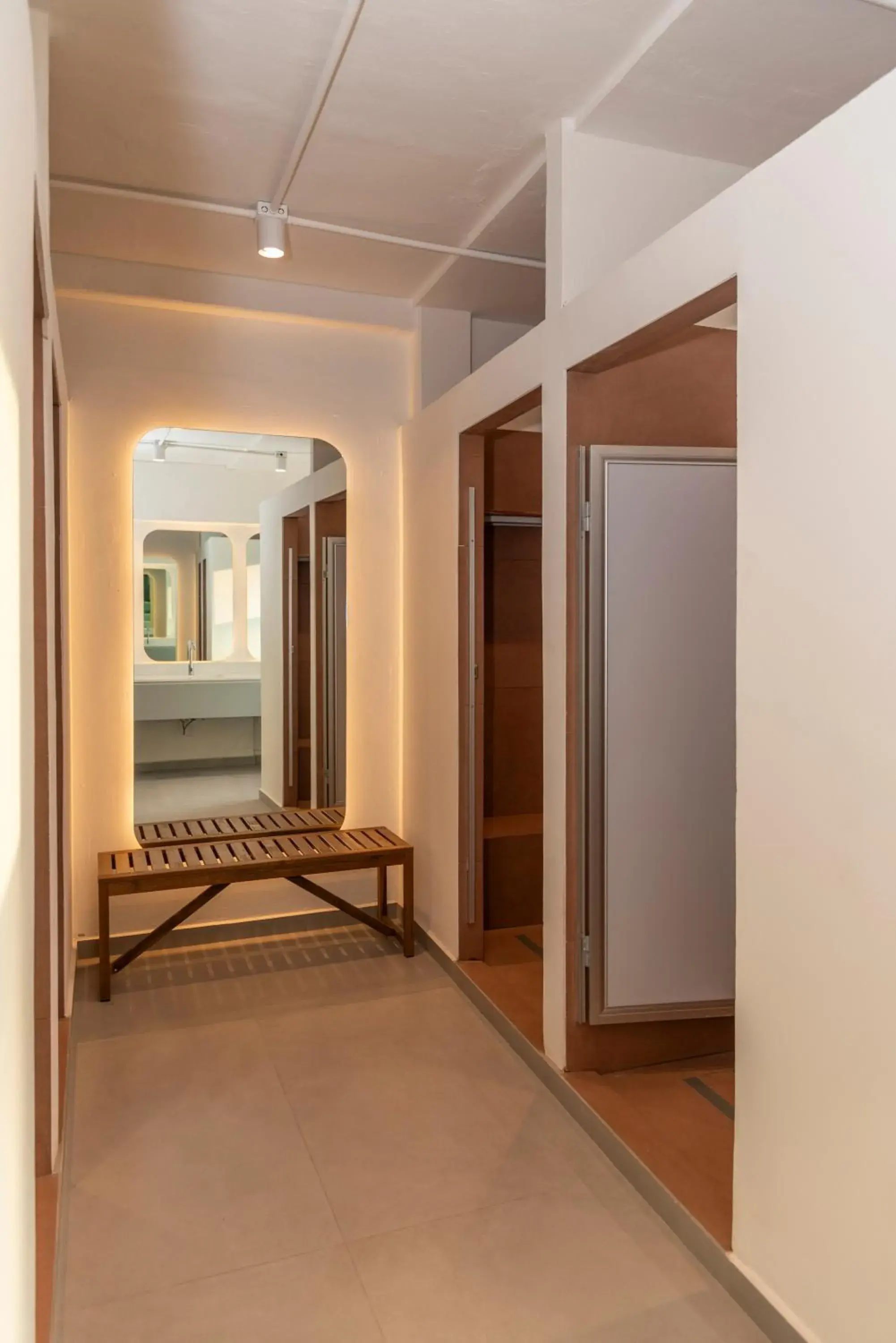 Shower, Bed in Hostel Nube Mía Shower, Bed in Hostel Nube Mía