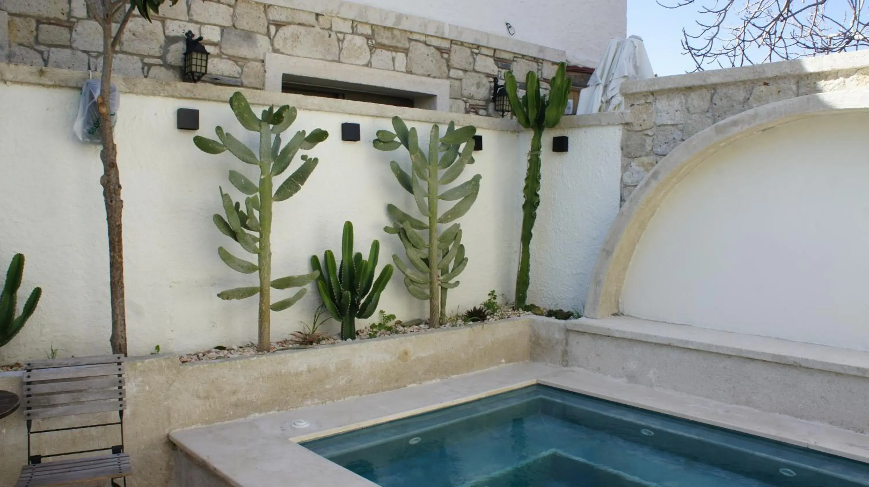 Pool view in Moon Hotel Alaçatı Pool view in Moon Hotel Alaçatı