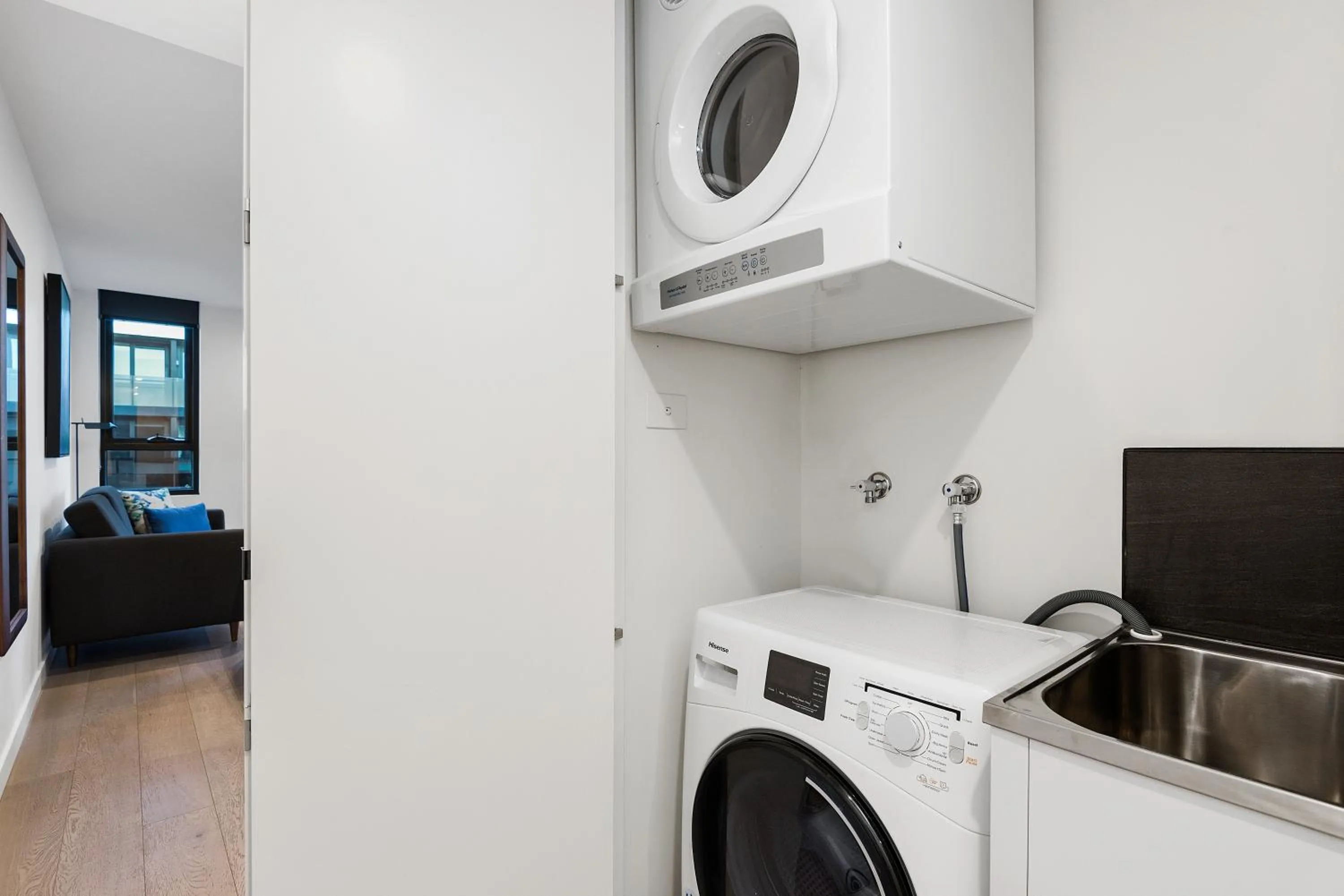 Area and facilities in District South Yarra