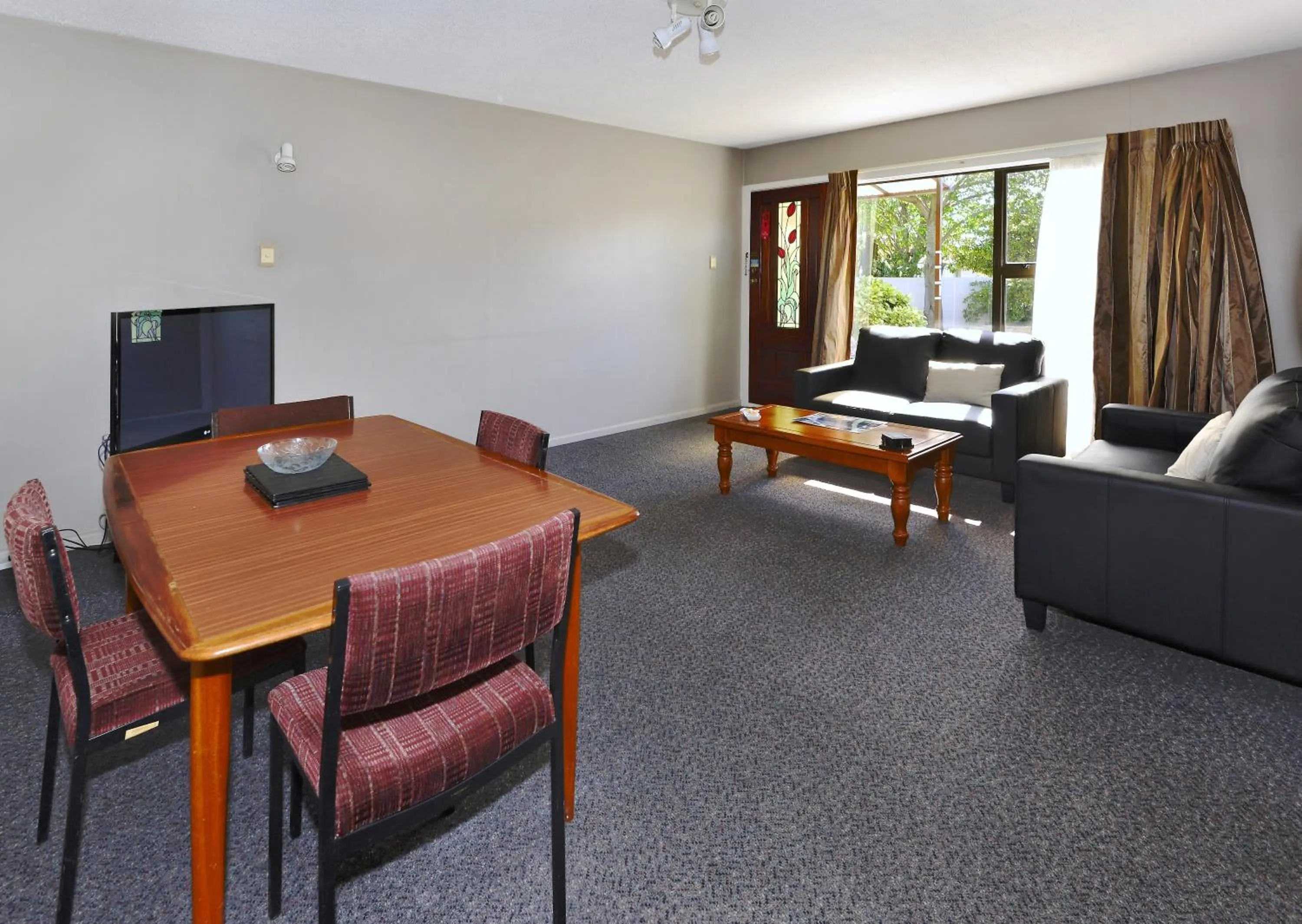 Living room in Classique Lodge Motel