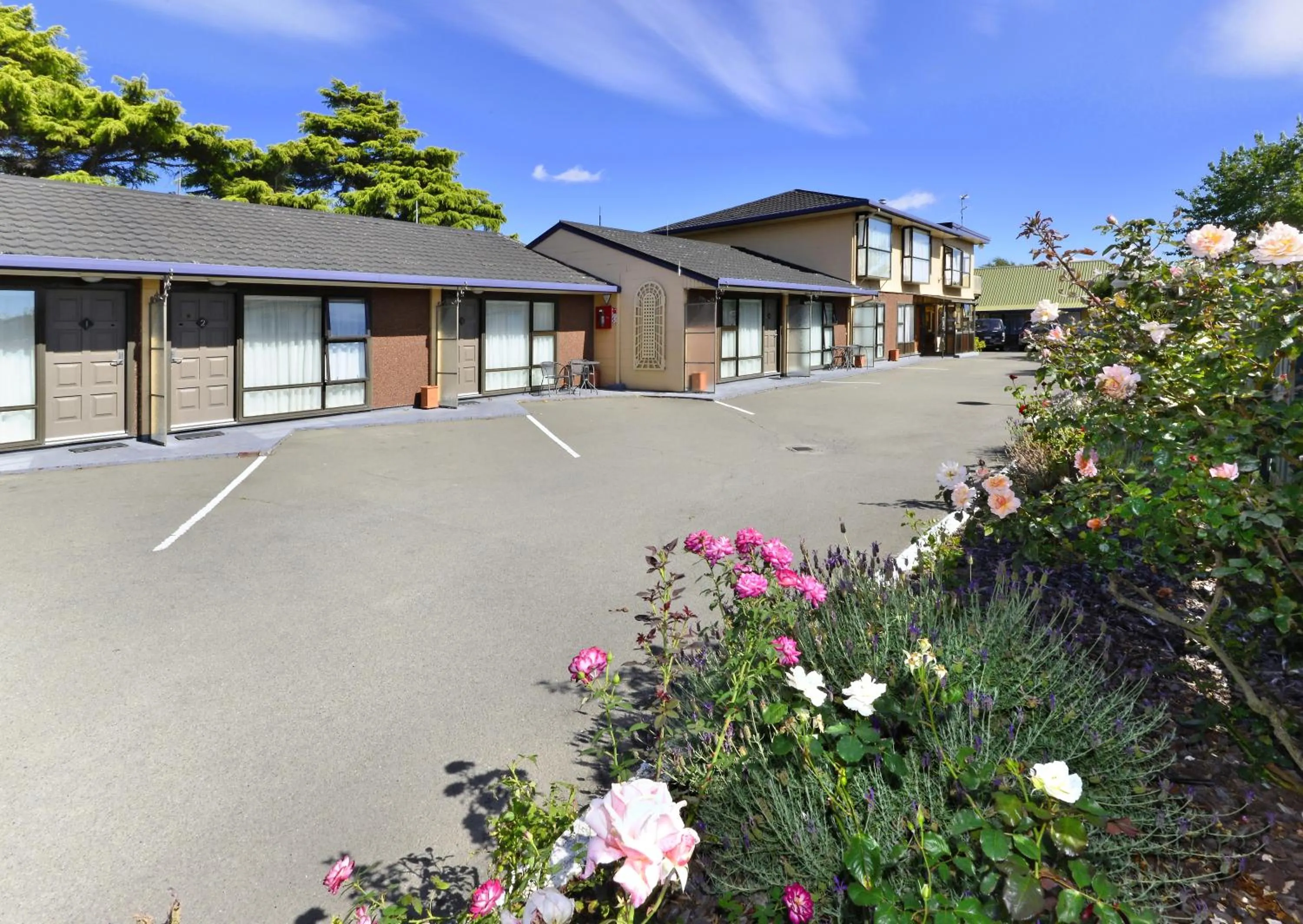 Property building in Classique Lodge Motel