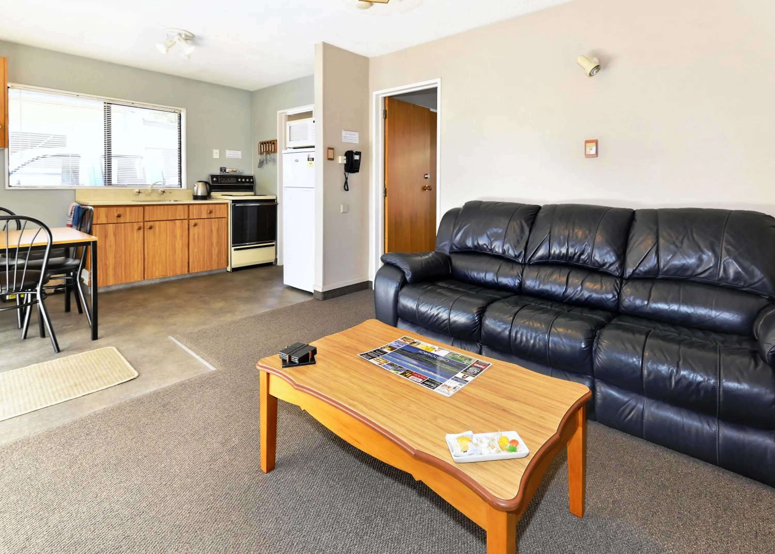 Seating area in Classique Lodge Motel