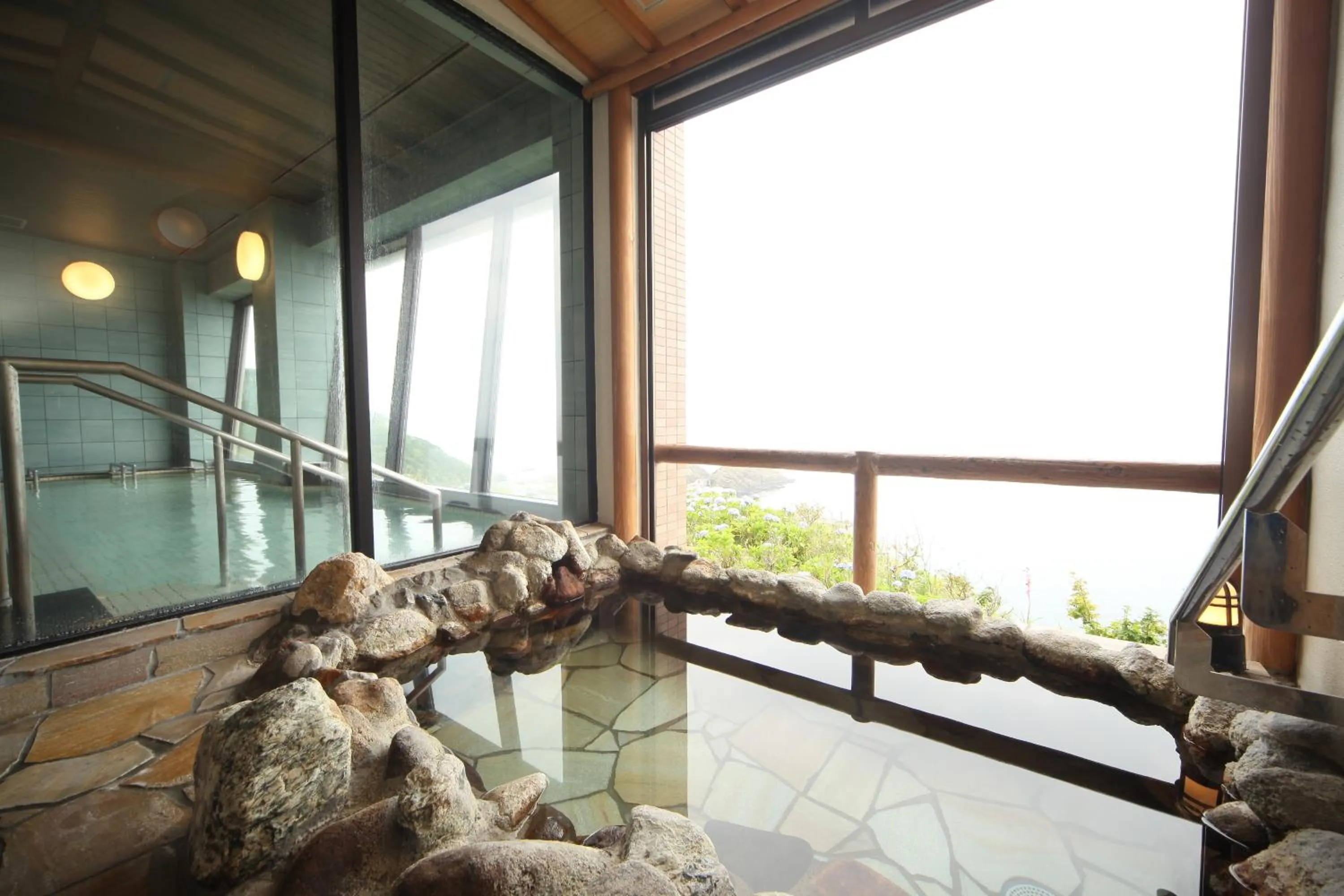 Hot Spring Bath in Hotel Tappi