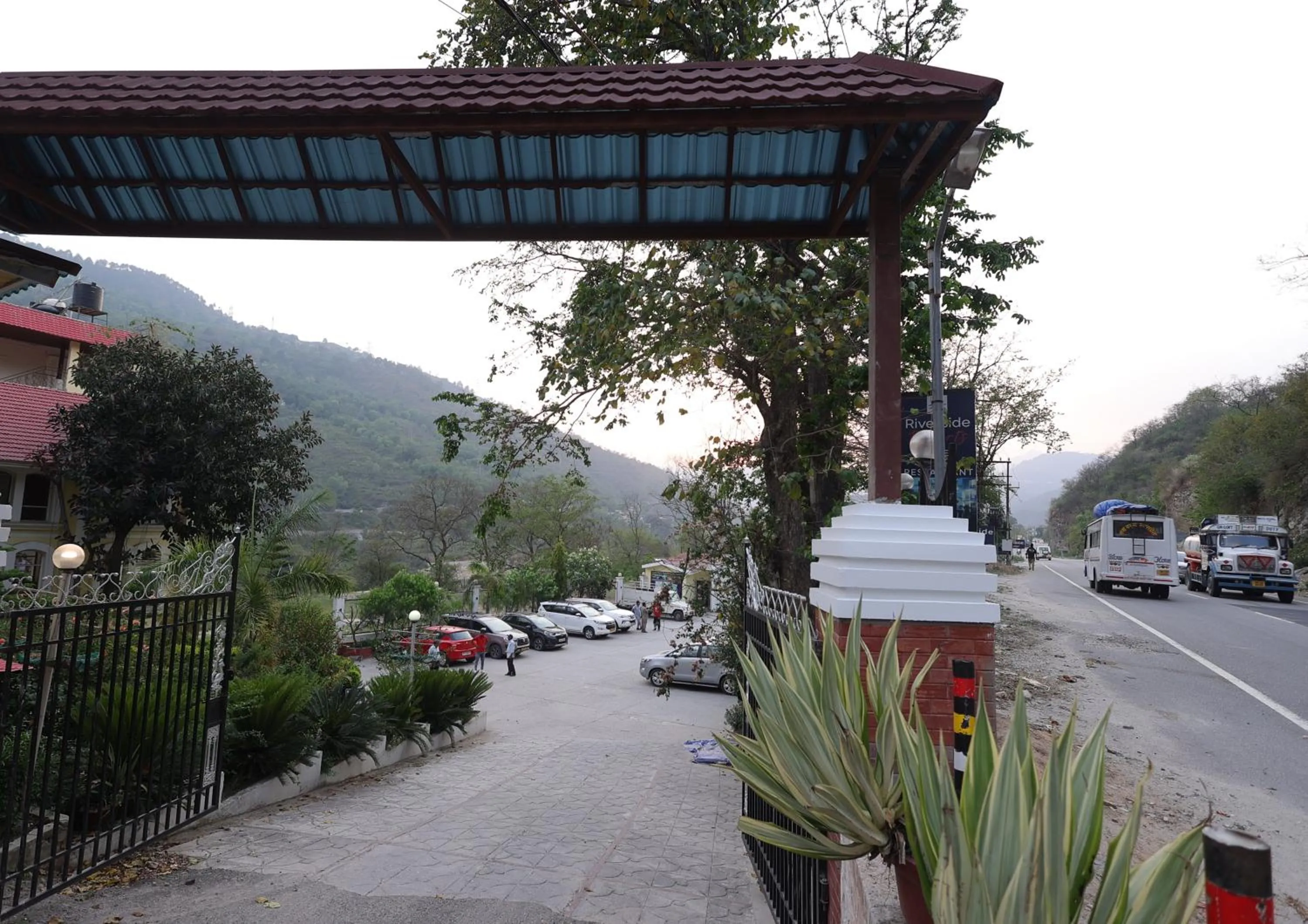 Facade/entrance in Riverside Resorts