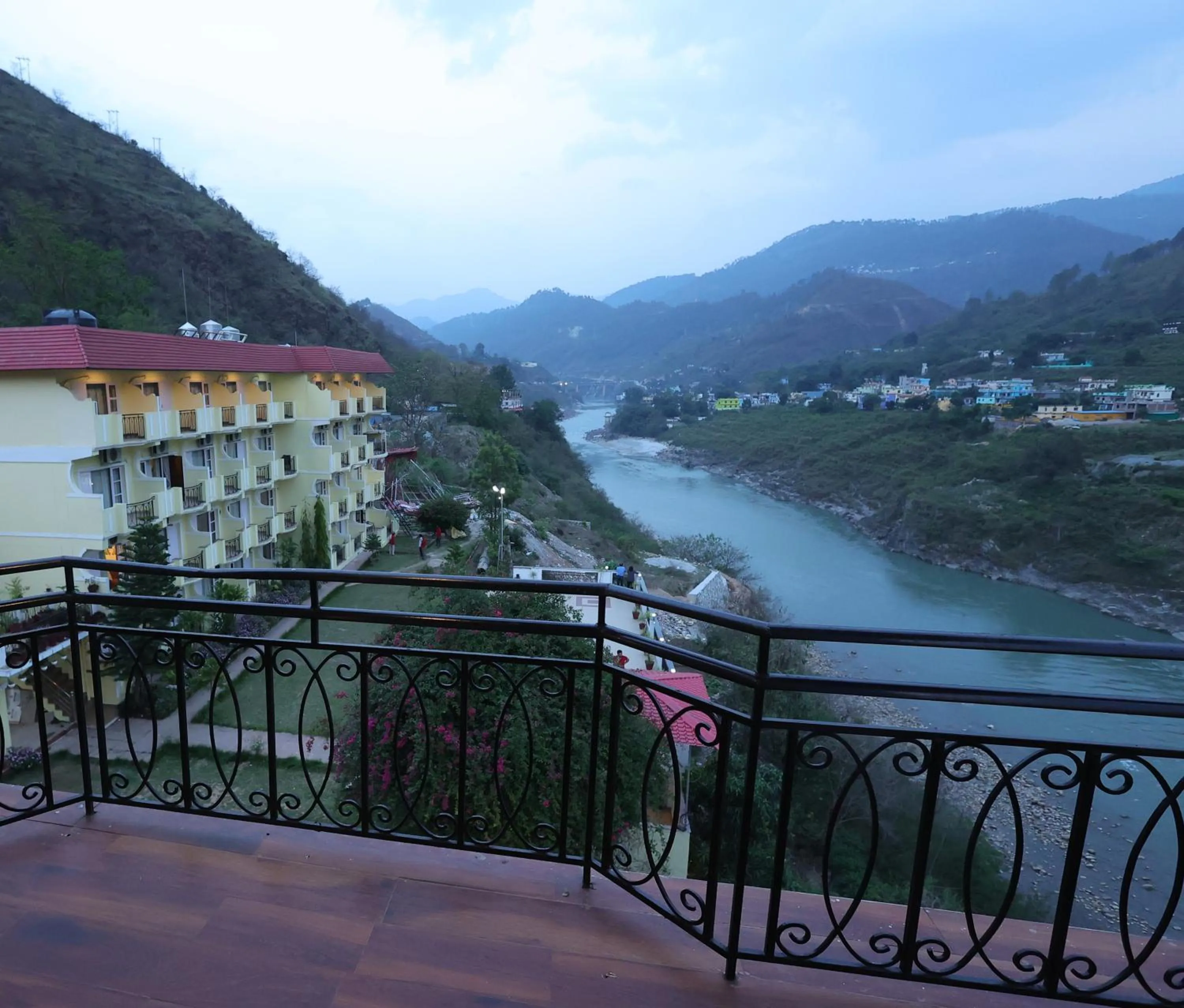 River view in Riverside Resorts