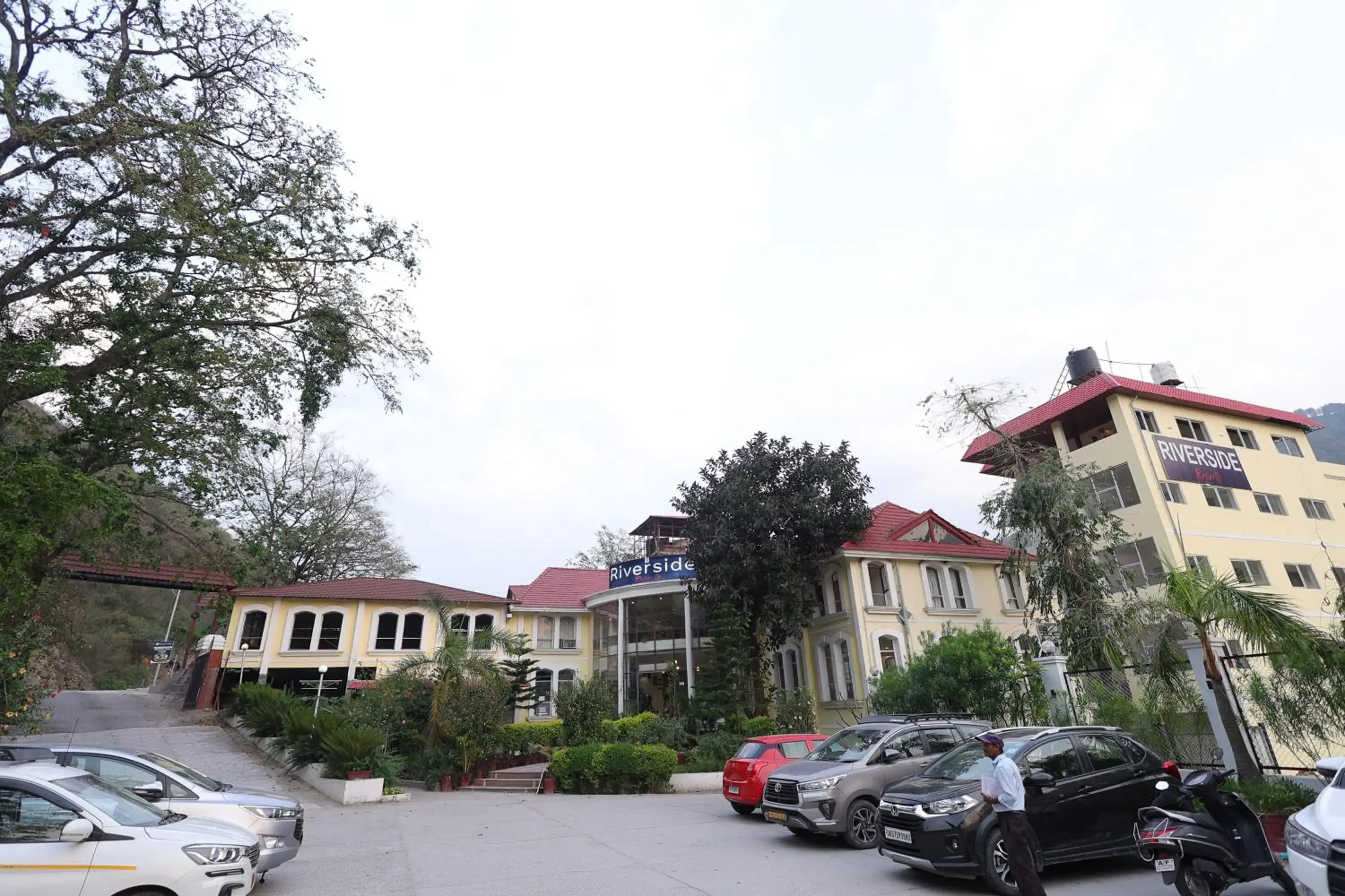 Property building in Riverside Resorts Property building in Riverside Resorts