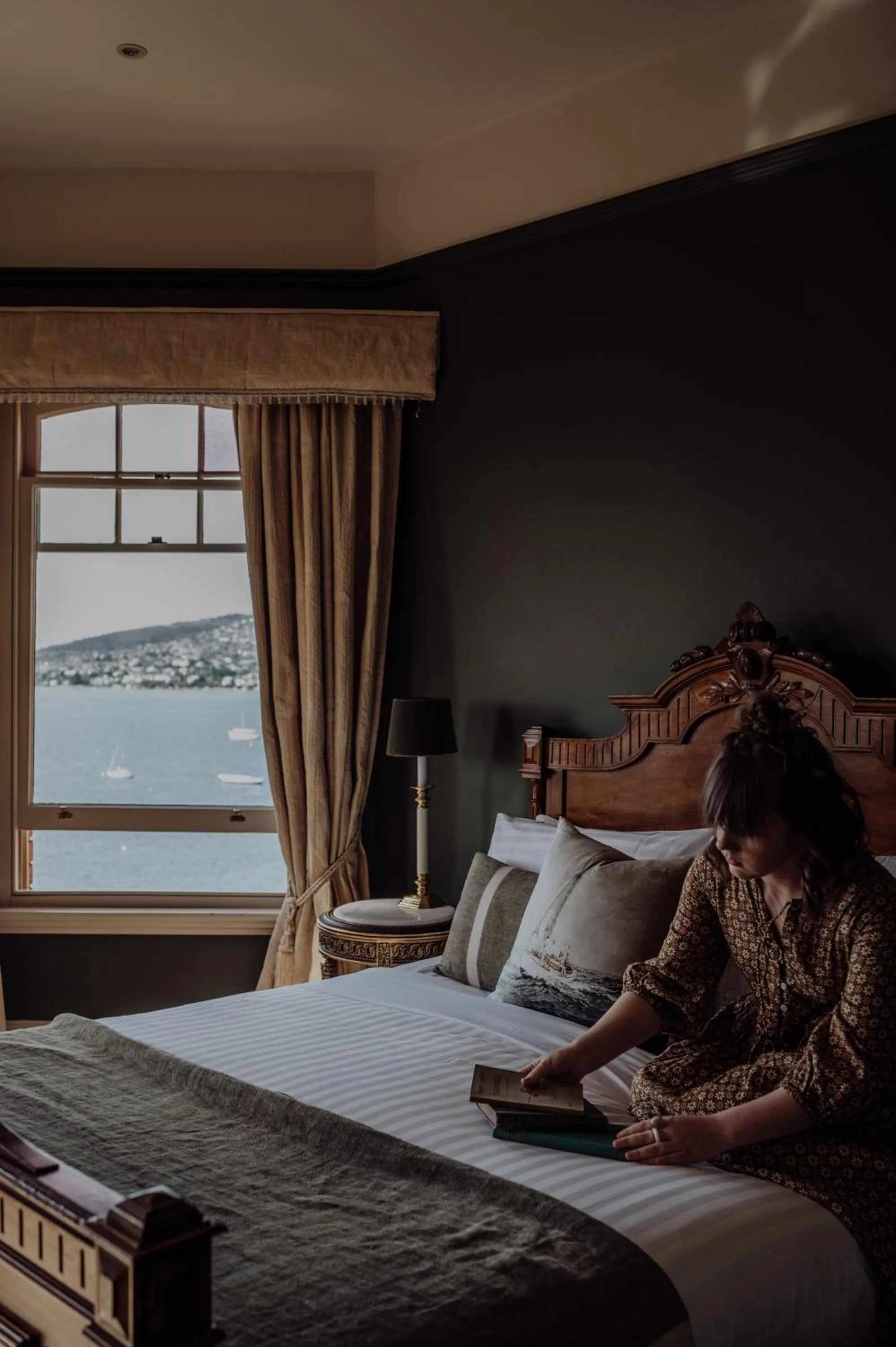 Bed in Grande Vue Hotel