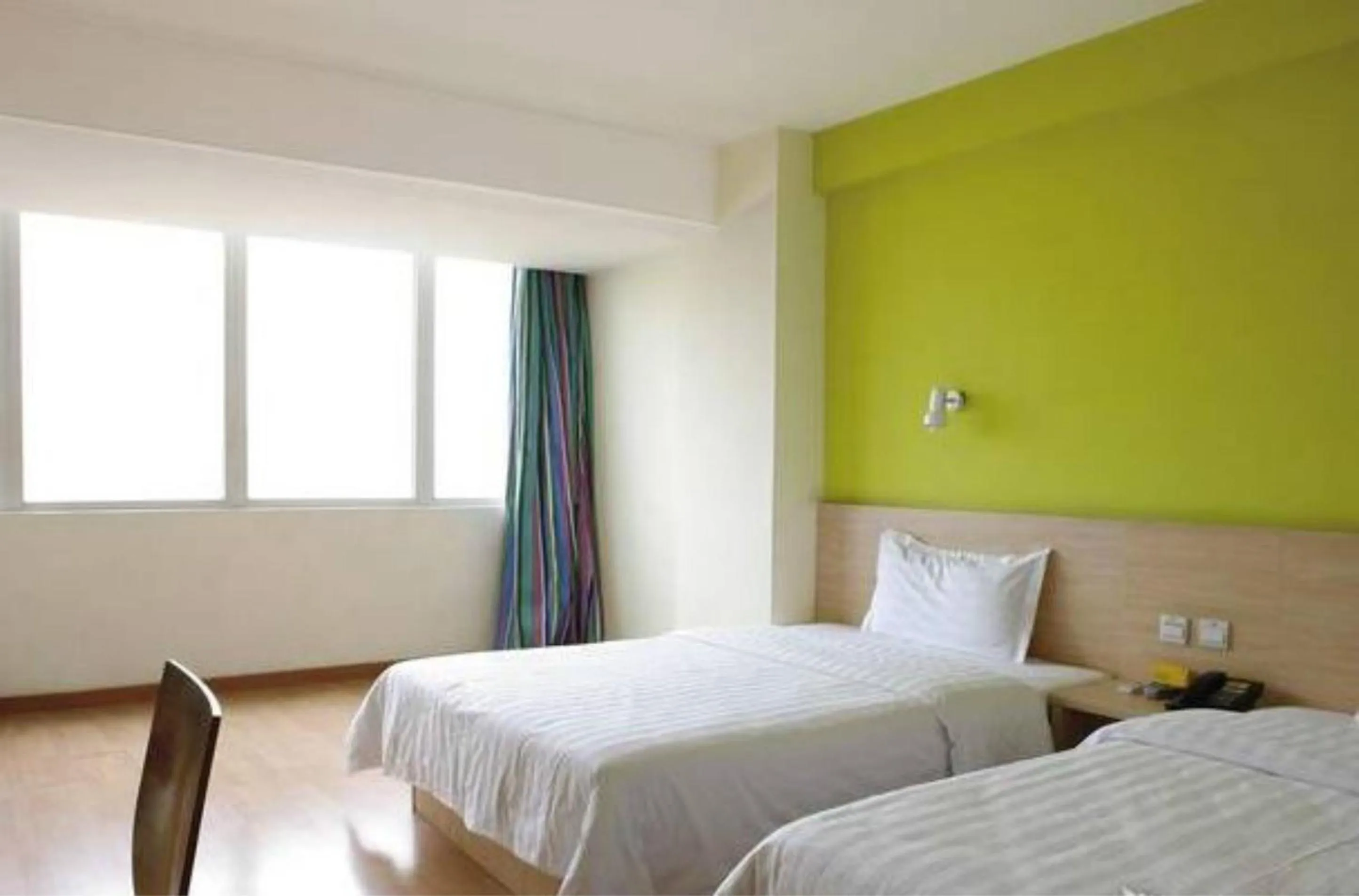 7Days Inn Shanghai Xinzhuang Subway Station Longzhimeng Plaza