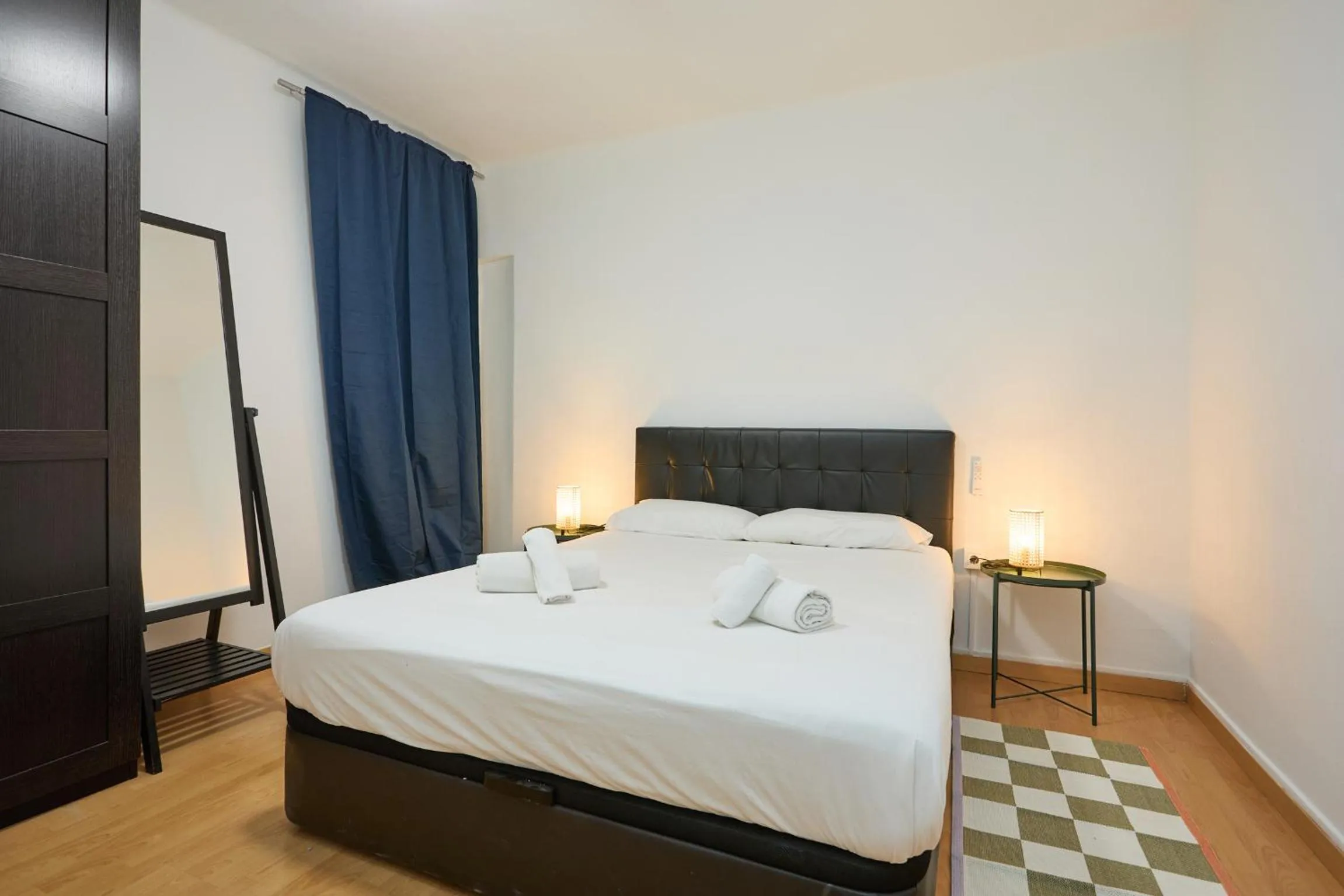 Bedroom, Bed in Park Guell