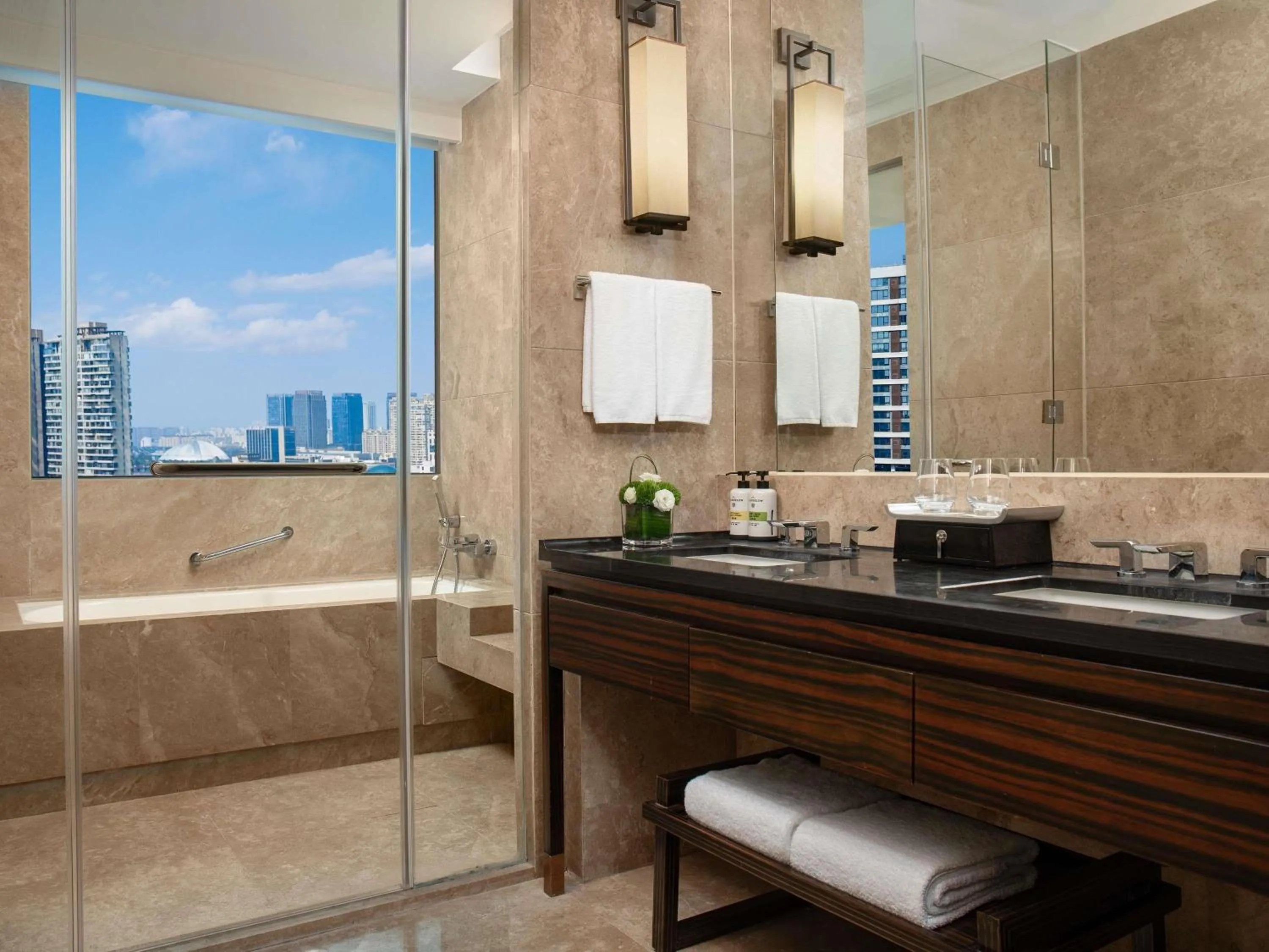 Bedroom in Pullman Haining