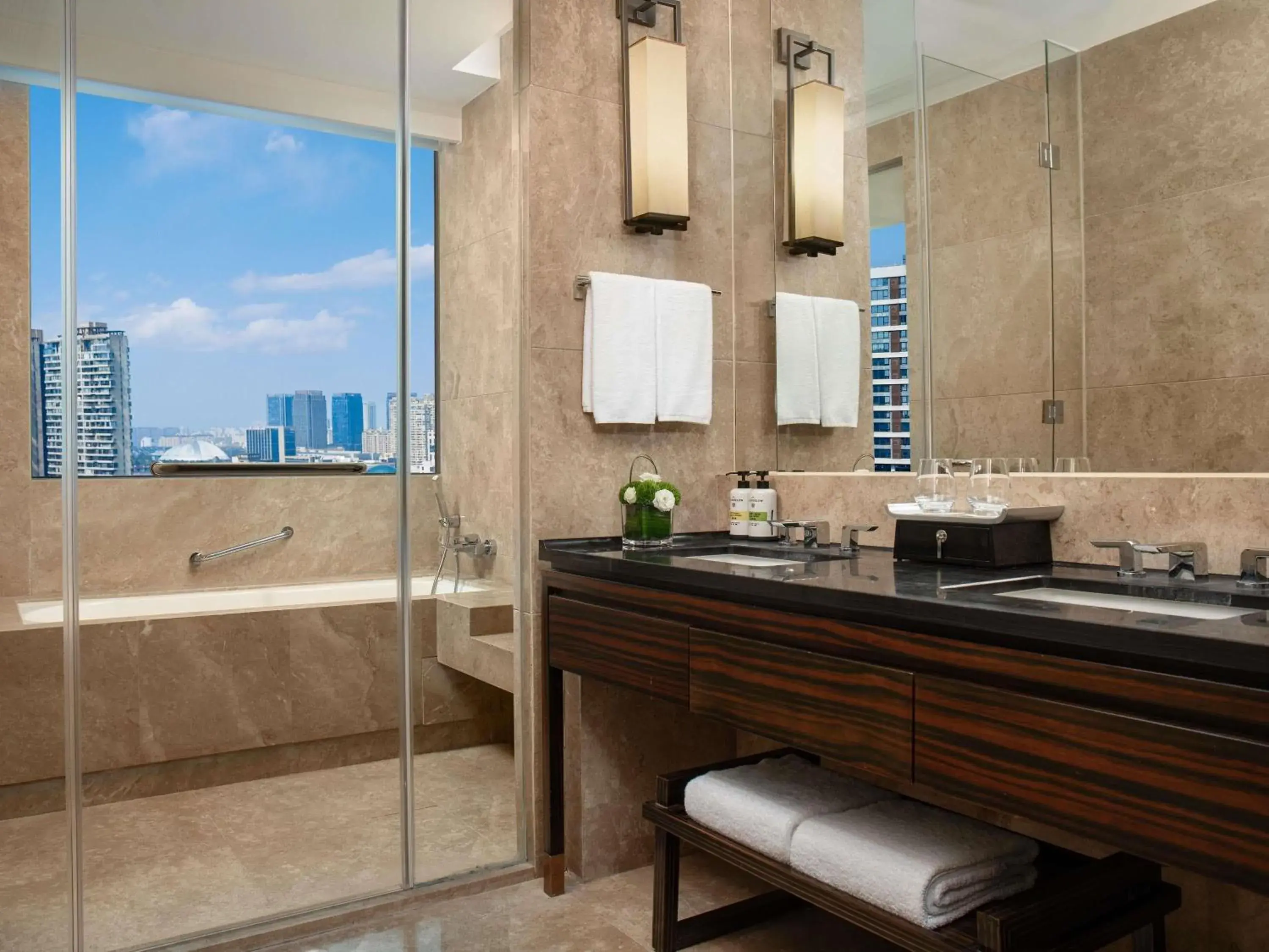 Bedroom in Pullman Haining Bedroom in Pullman Haining