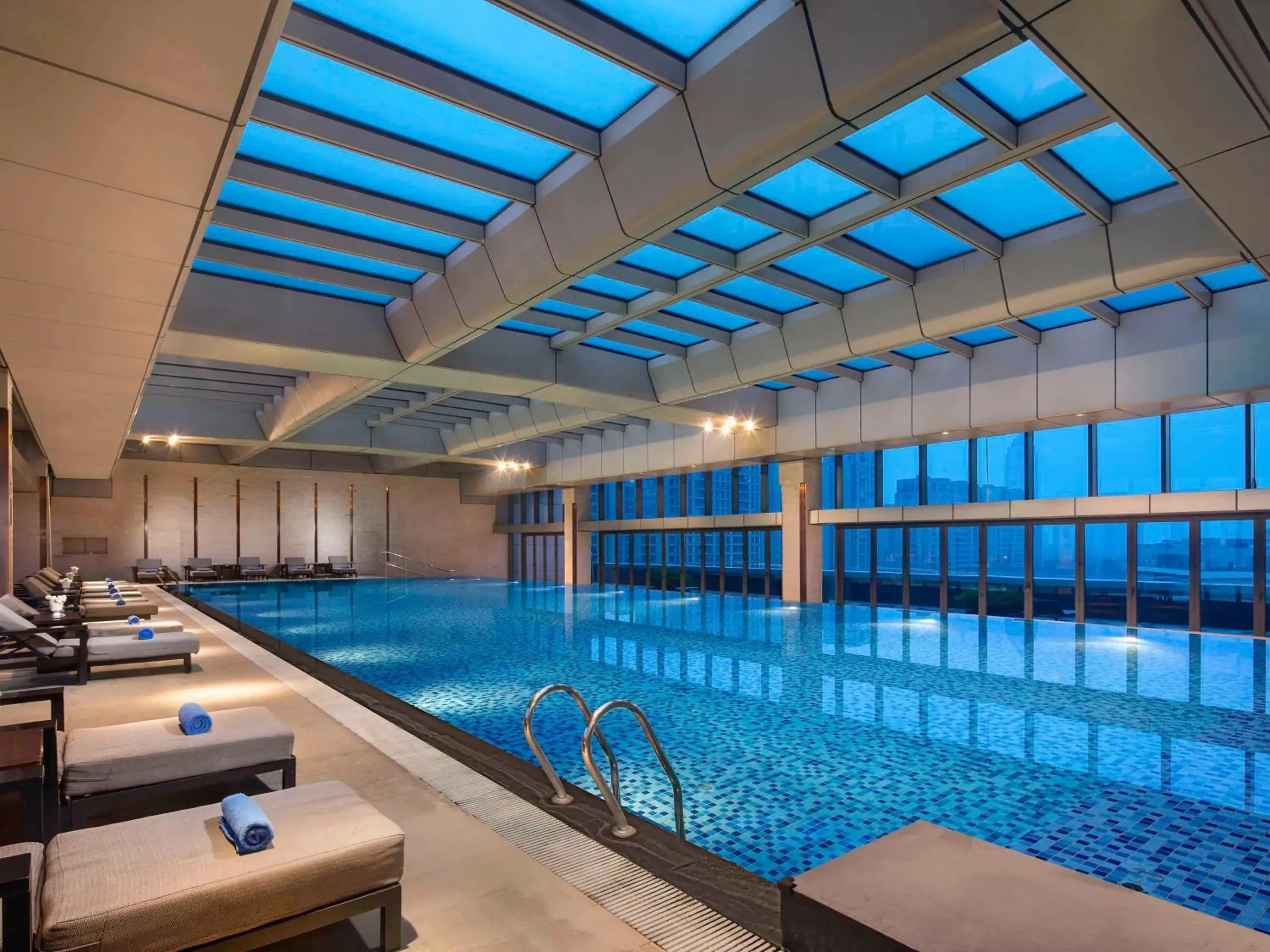 Pool view in Pullman Haining Pool view in Pullman Haining