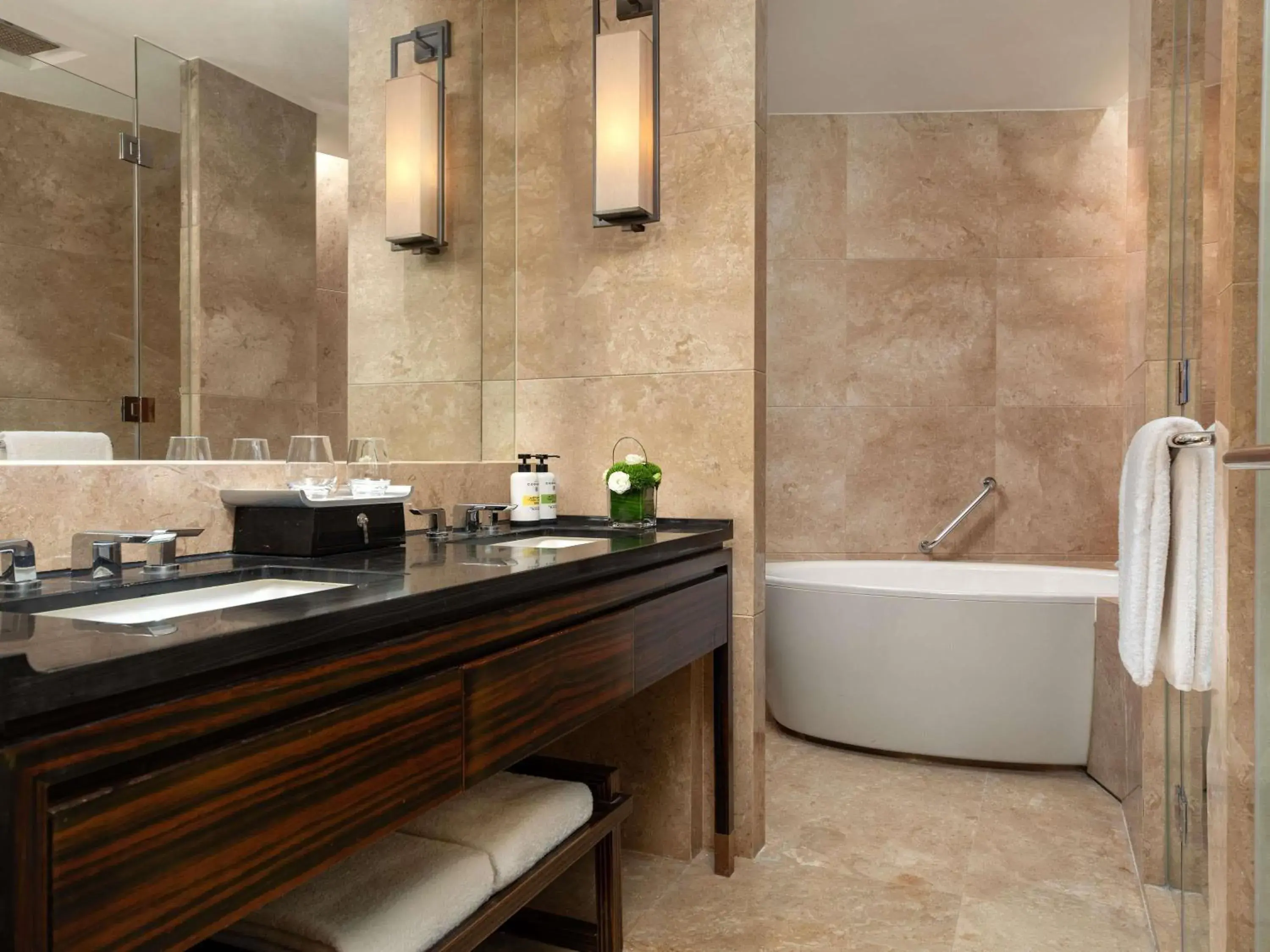 Bedroom in Pullman Haining Bedroom in Pullman Haining