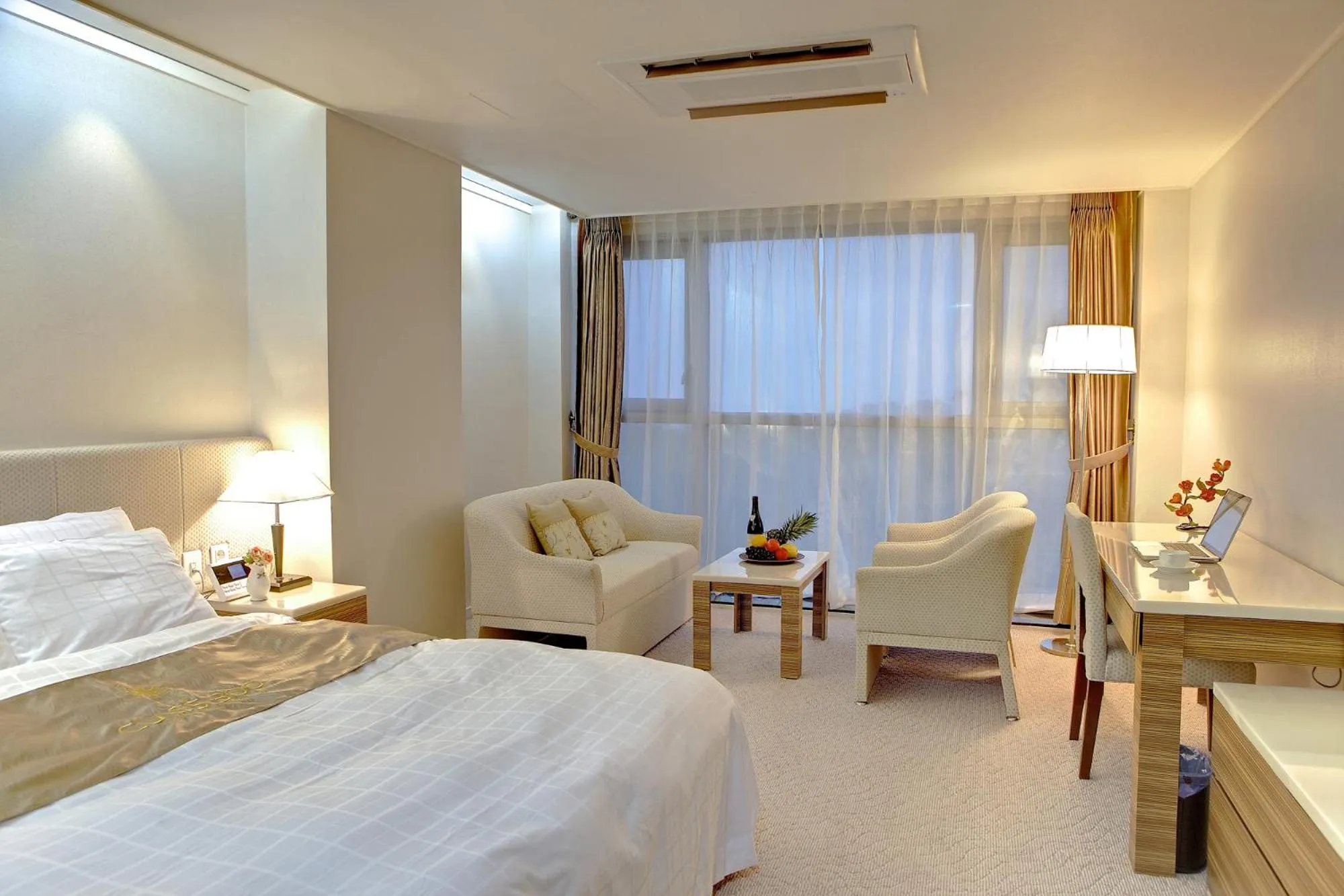 The Class 300 Hotel and Resort