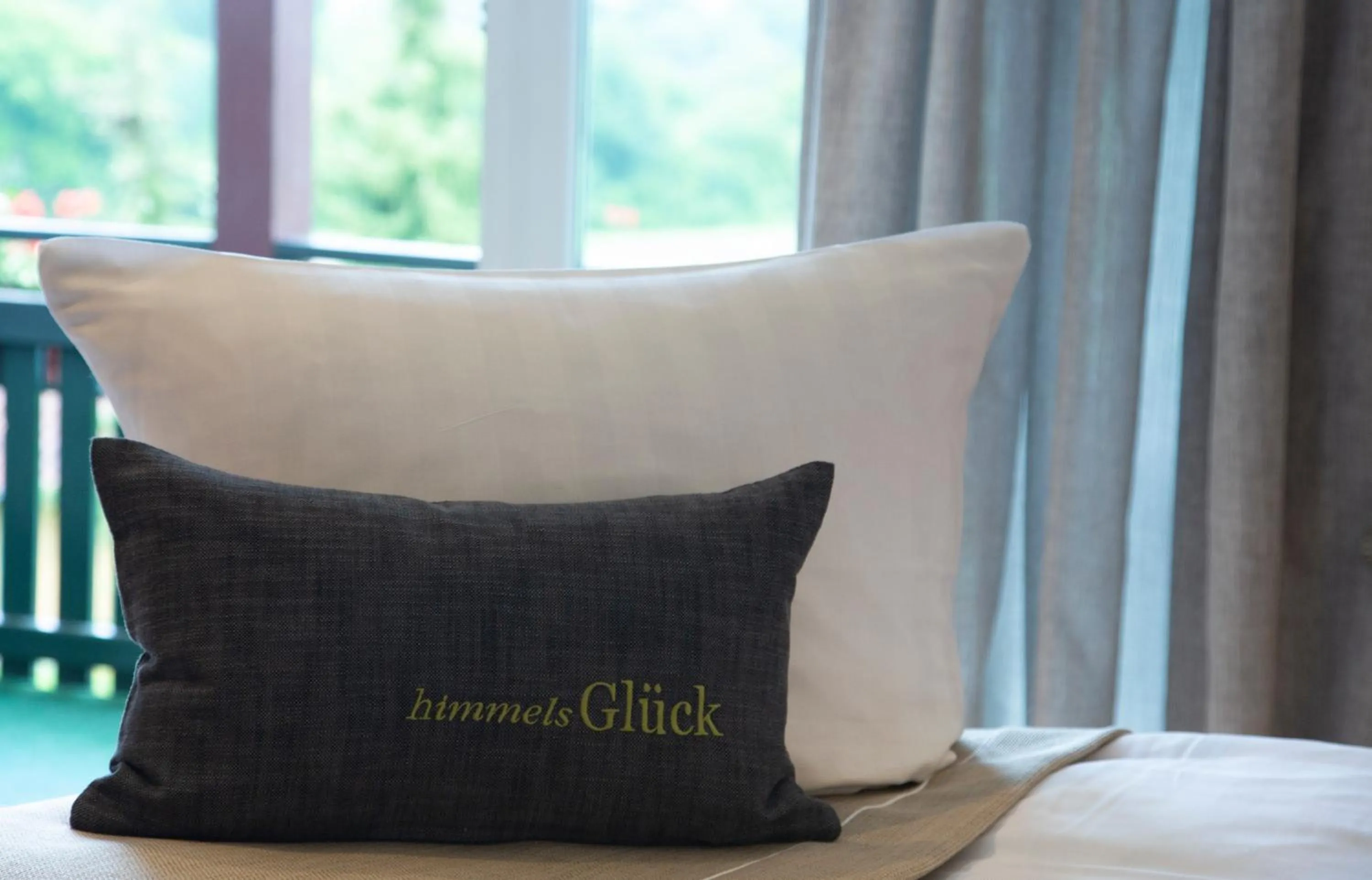 Bed in Hotel Sankt Leonhard - Dein Wohlfühlort zum Loslassen und Kraftschöpfen
